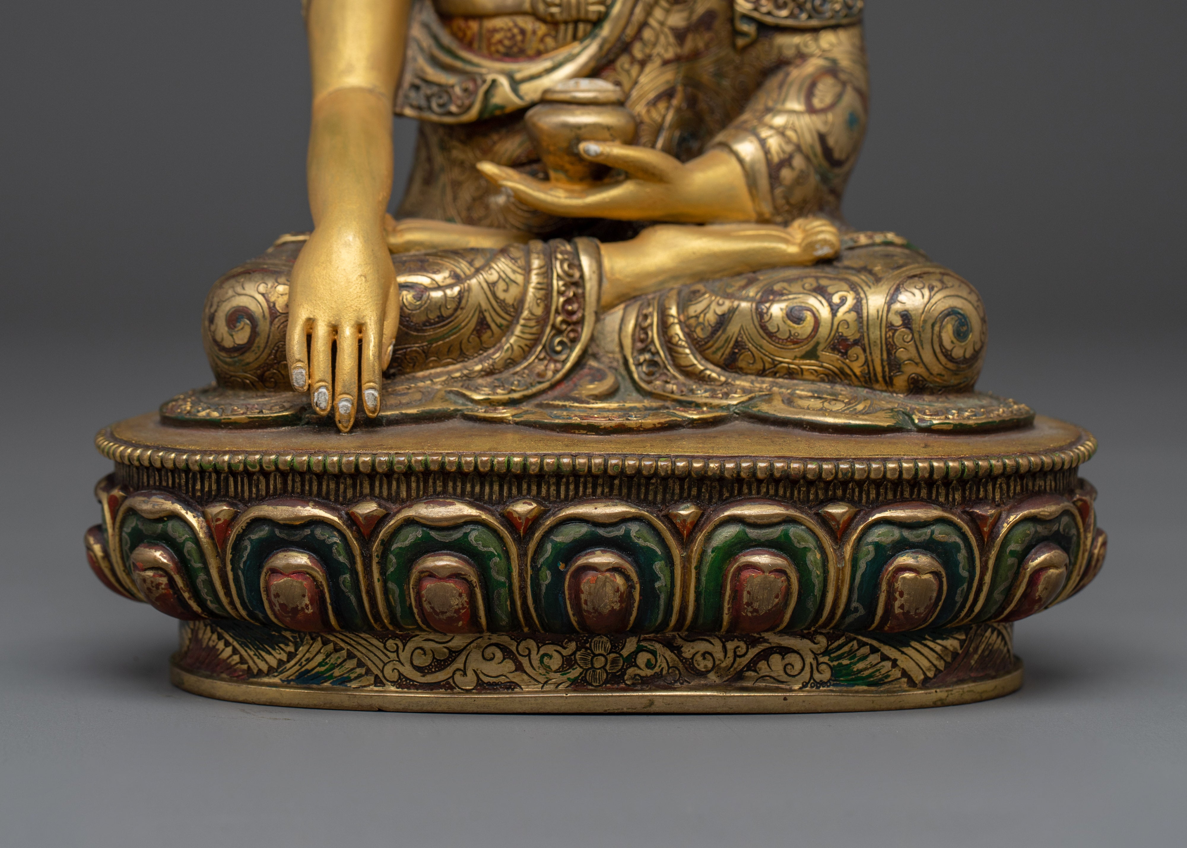 Shakyamuni Buddha, Dharma Founder Sculpture | Gold Gilded Art