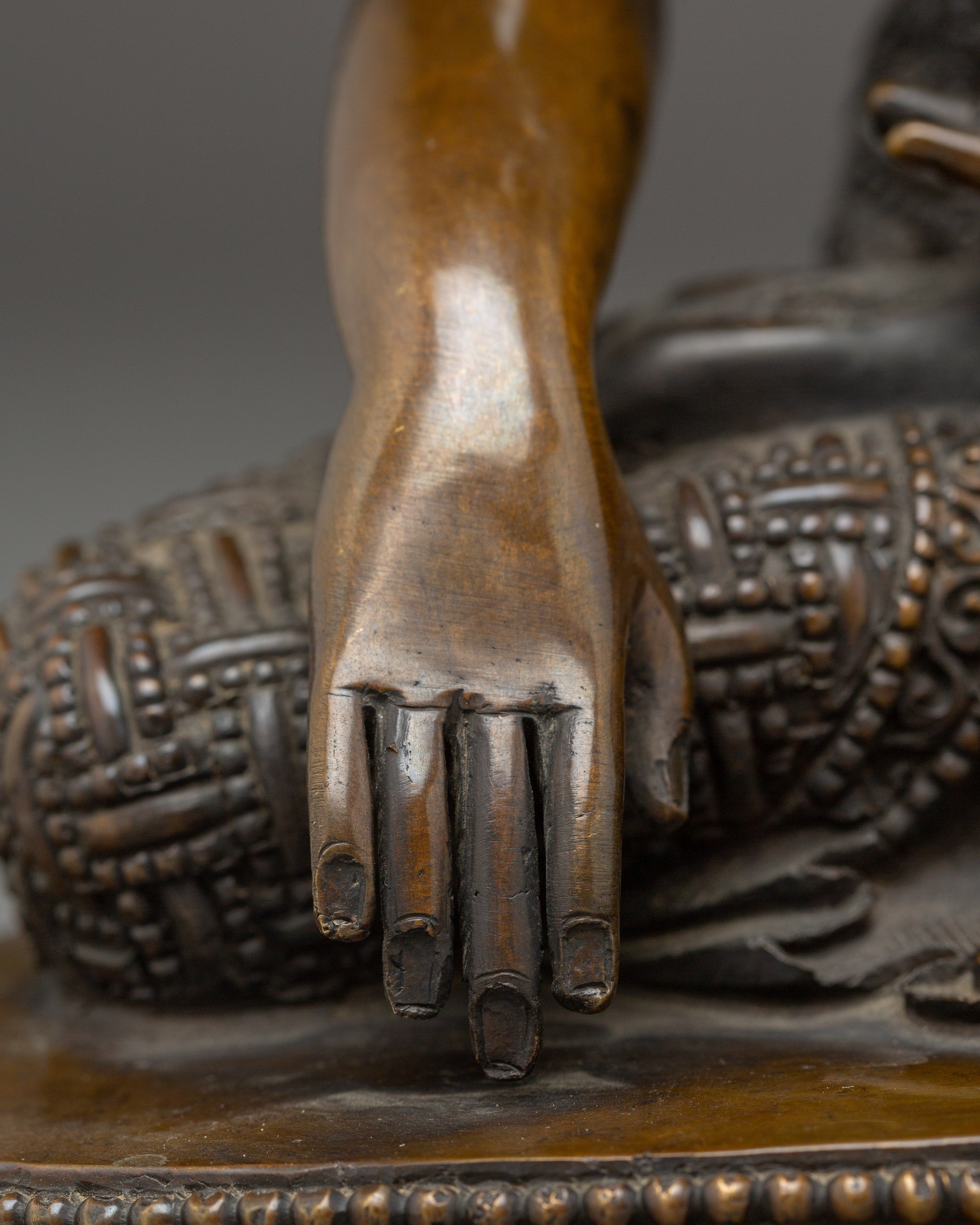 Enlightenment with the Shakyamuni Buddha Statue | Buddha for Meditation & Altar