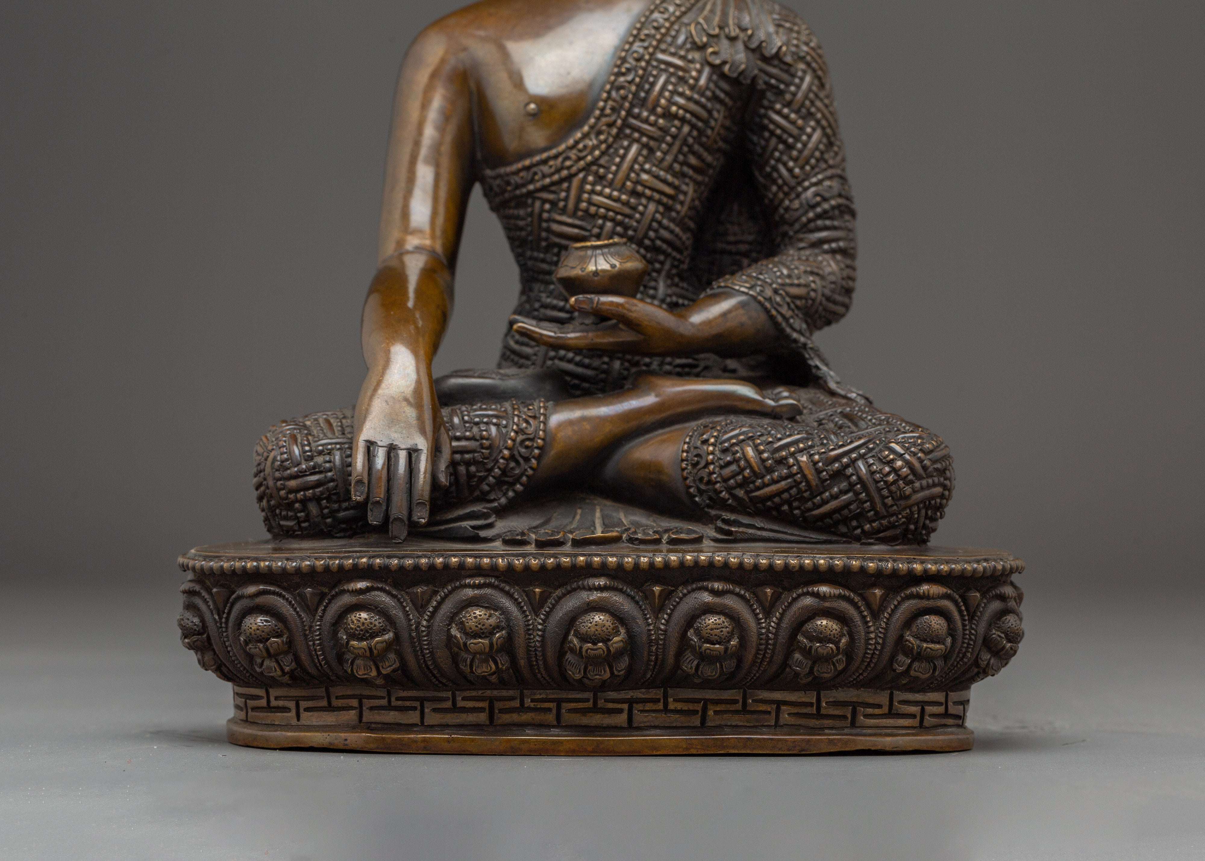 Enlightenment with the Shakyamuni Buddha Statue | Buddha for Meditation & Altar