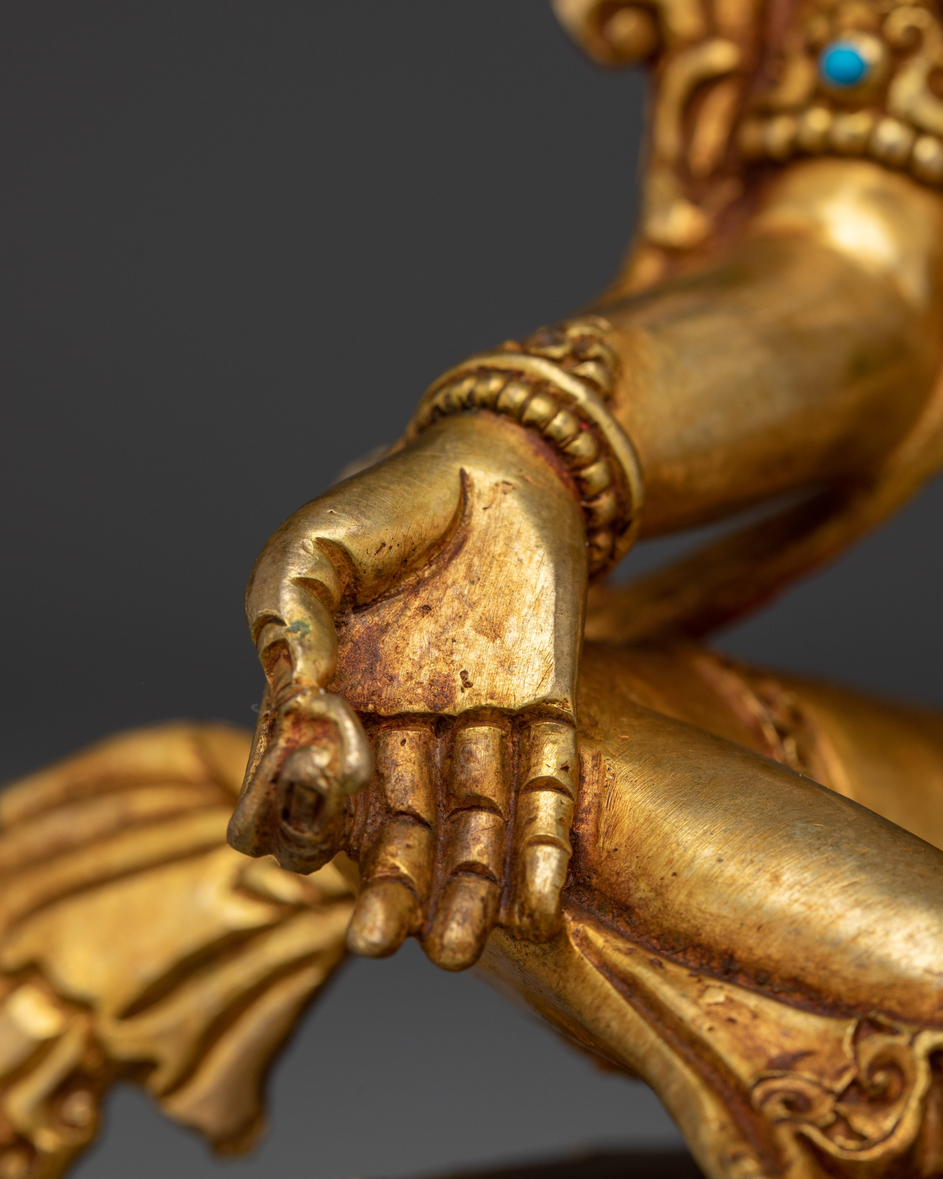 Green Tara Statue: Revered Buddhist Goddess