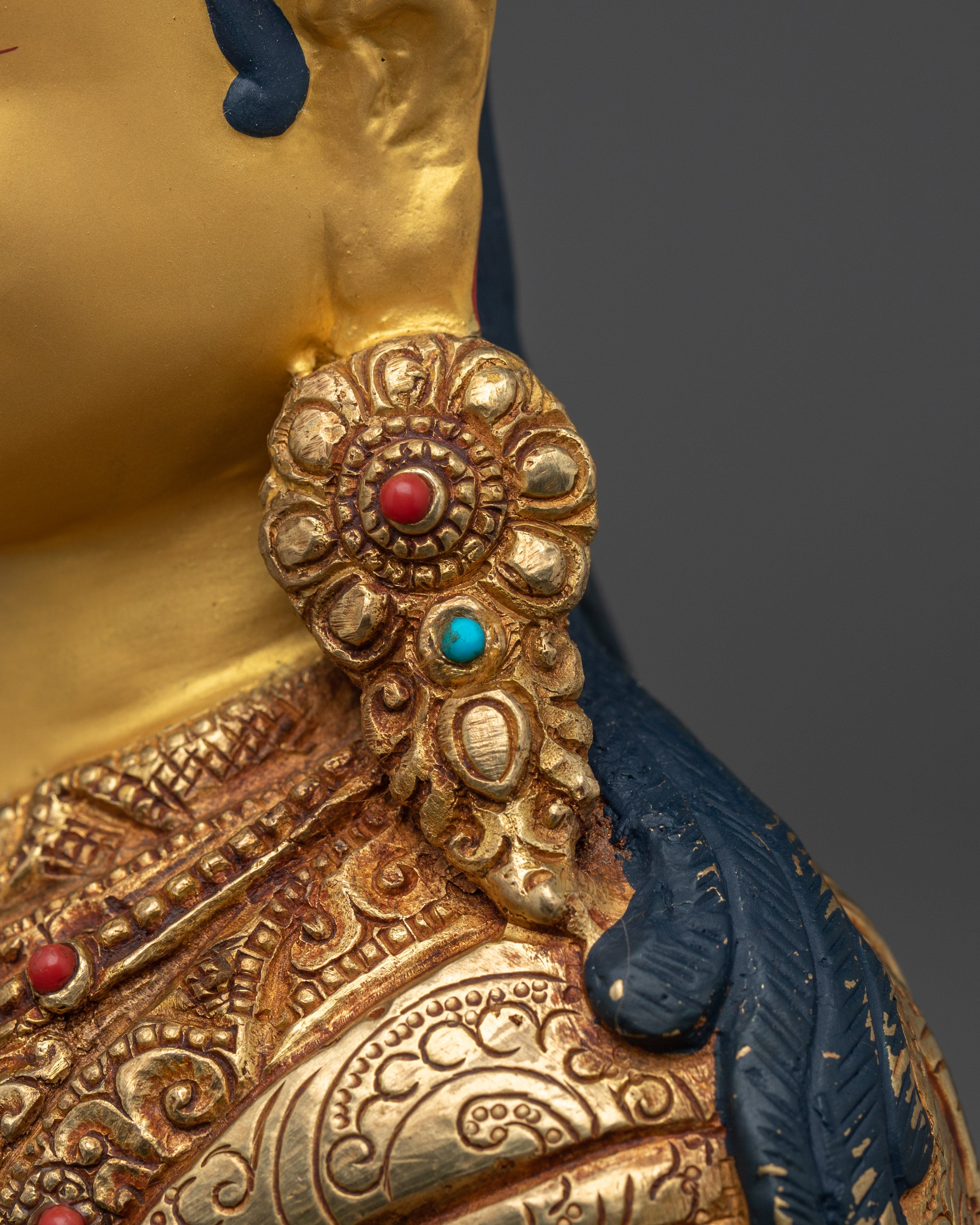 Guru Rinpoche Statue: Tibetan Buddhist Precious Guru