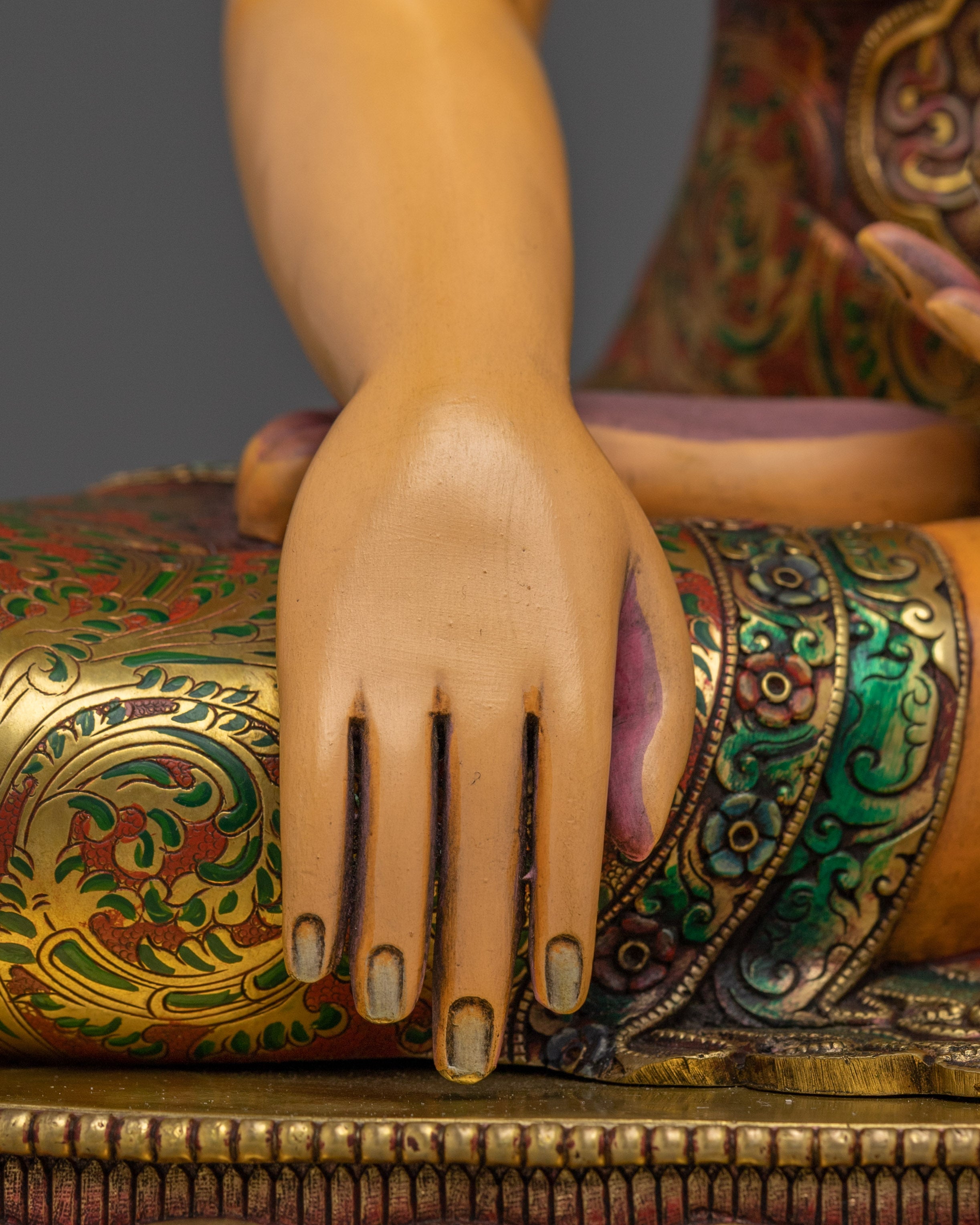 Tranquil Shakyamuni Buddha Statue: The Dharma Teacher