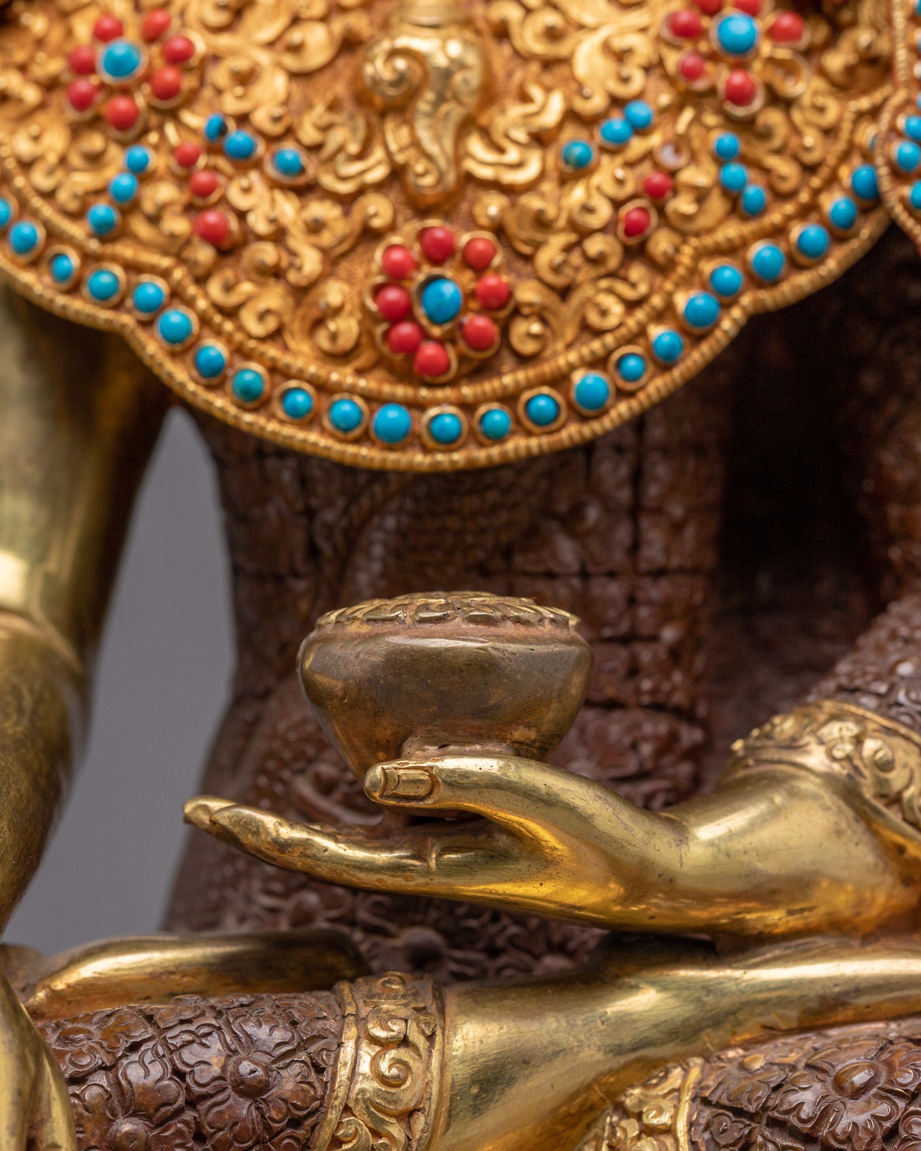 Crowned Shakyamuni Buddha Statue: Buddhism Founder