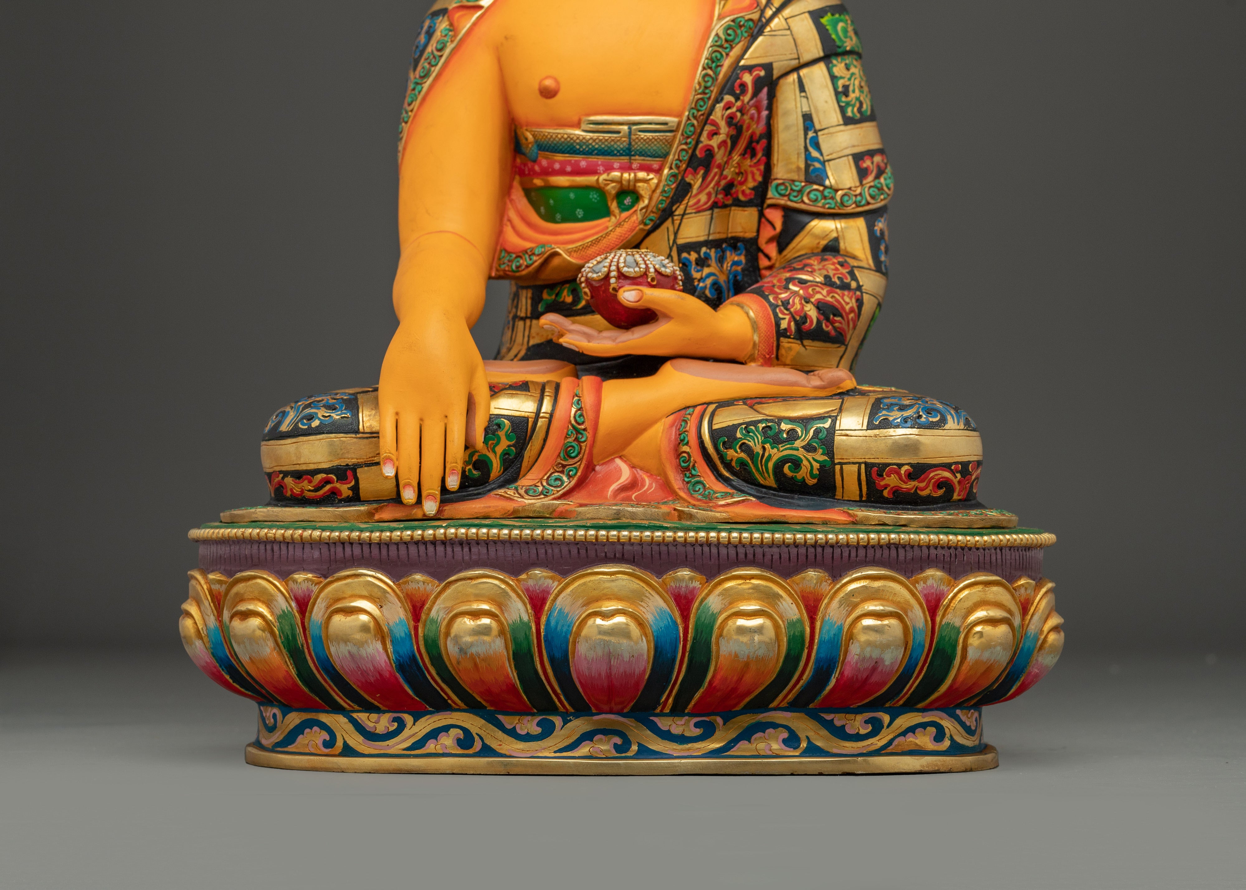 Peaceful Icon Shakyamuni Buddha Art | Seated Enlightened One