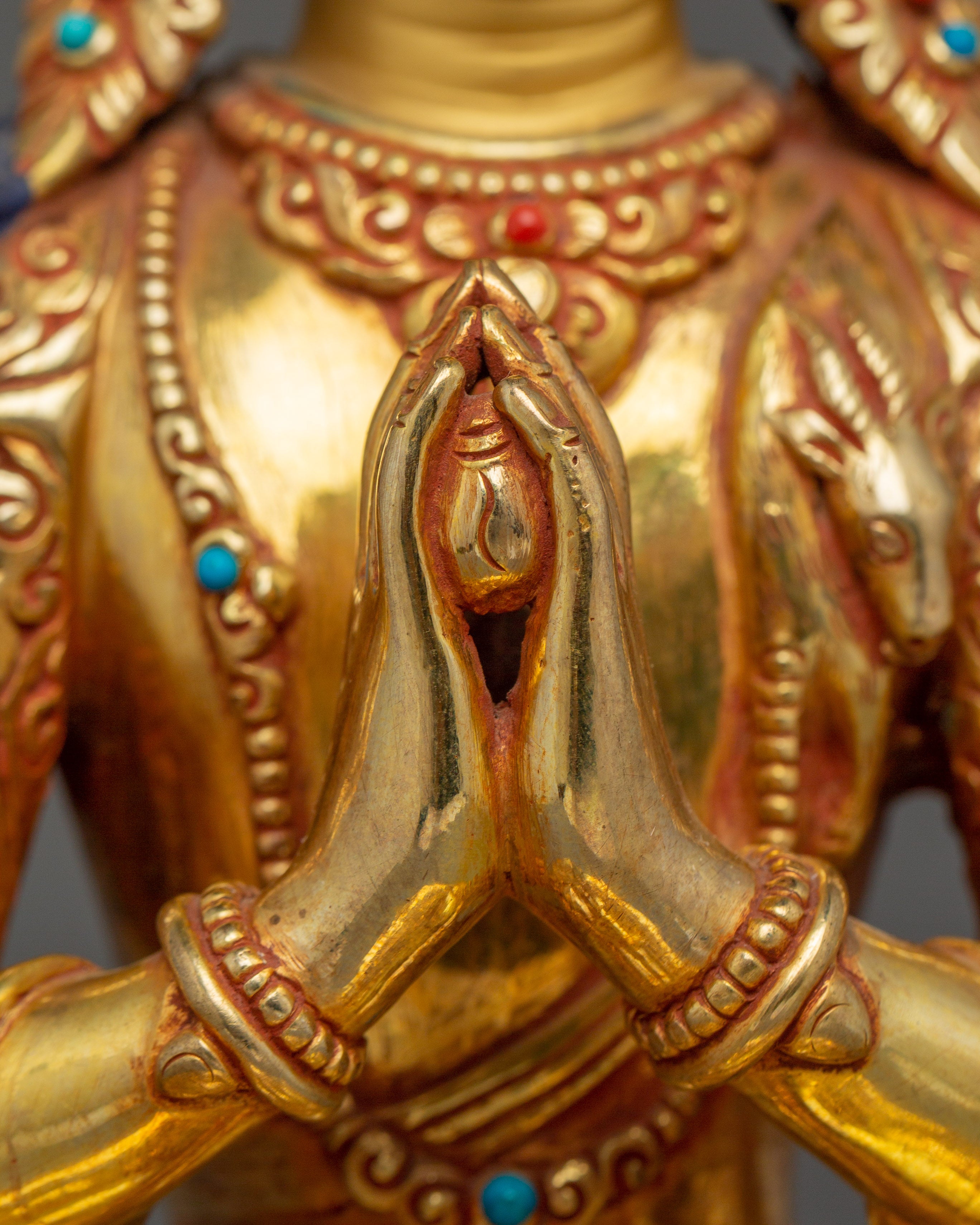 Chenrezig statue Gold Gilded with Gemstones | Bodhisattva for Meditation