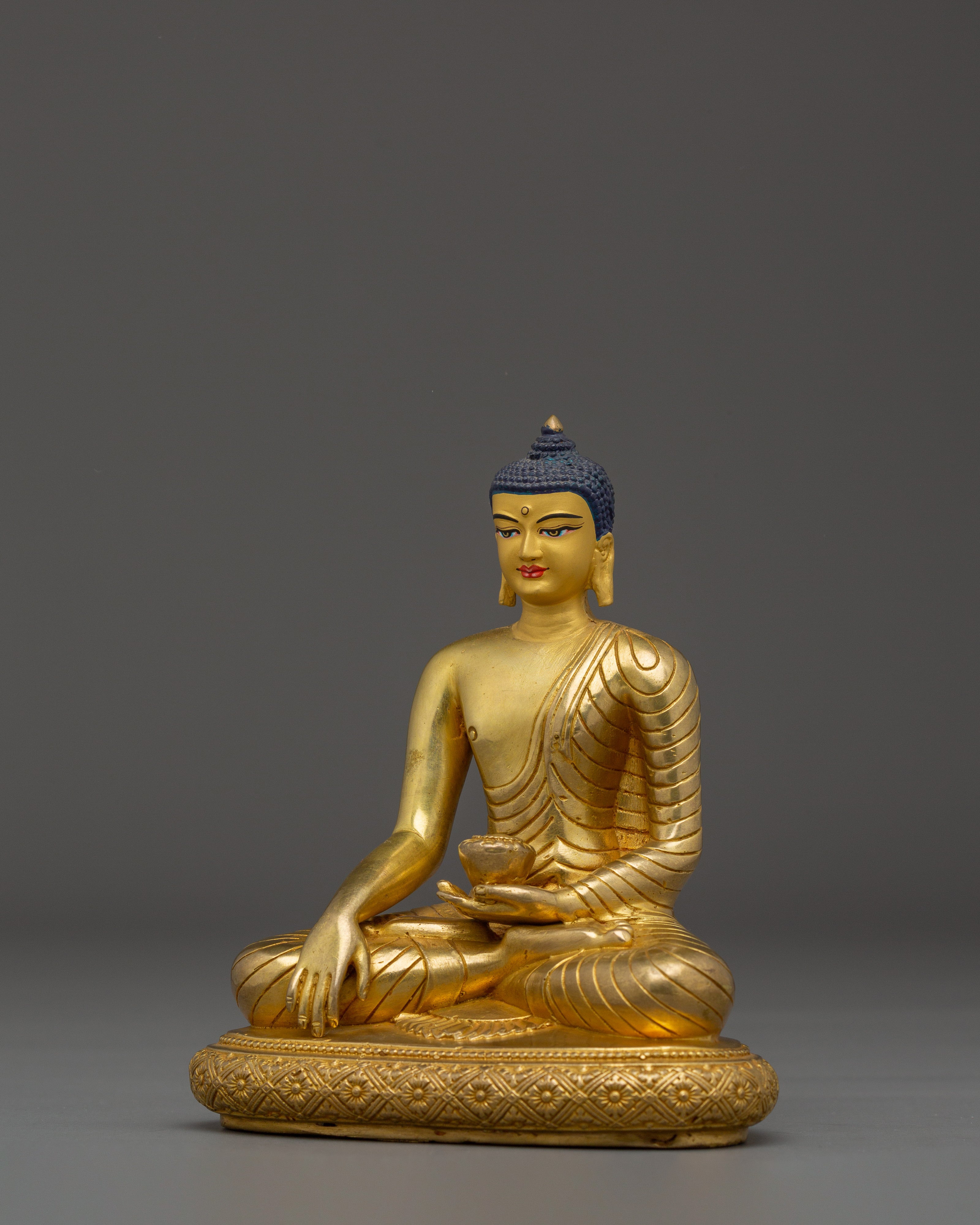 Golden Shakyamuni Buddha Statue: The Historical Buddha