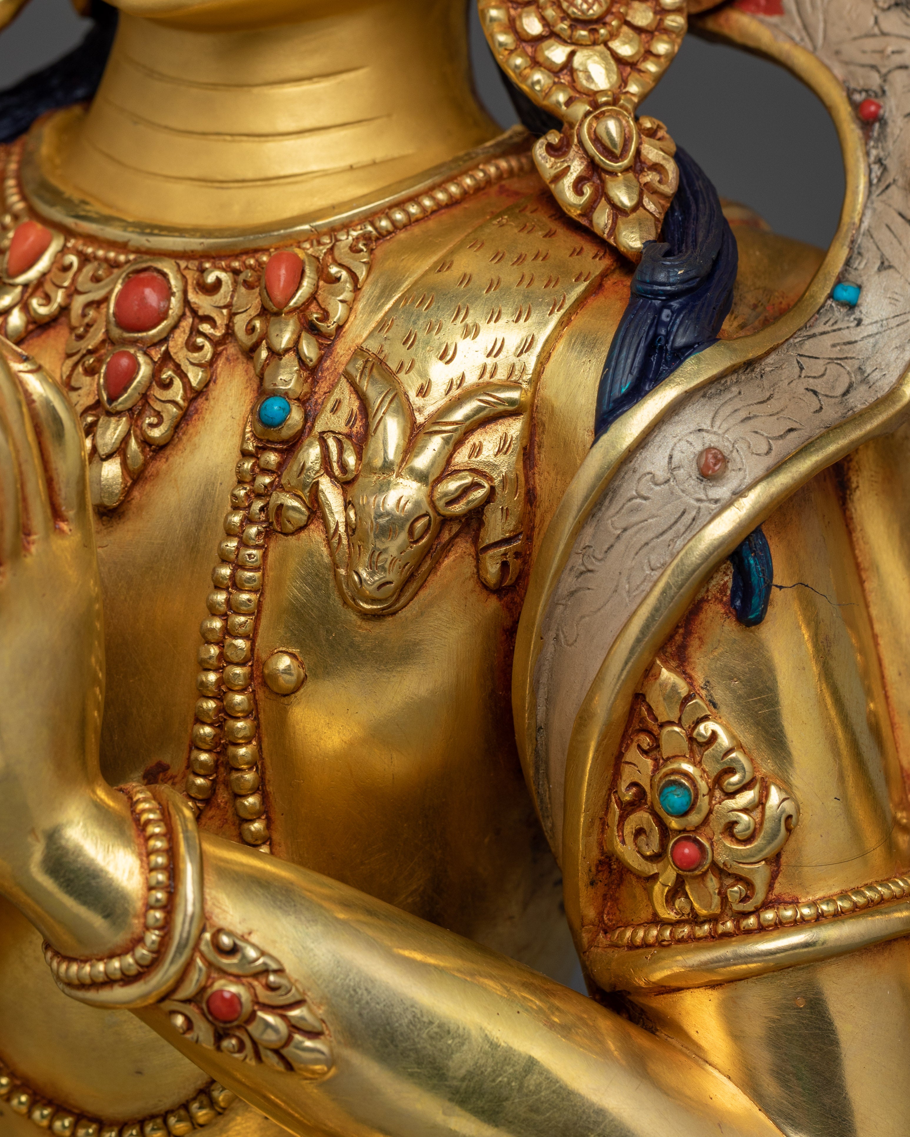 Handmade Golden Chenrezig Statue: Divine Buddhist Bodhisattva