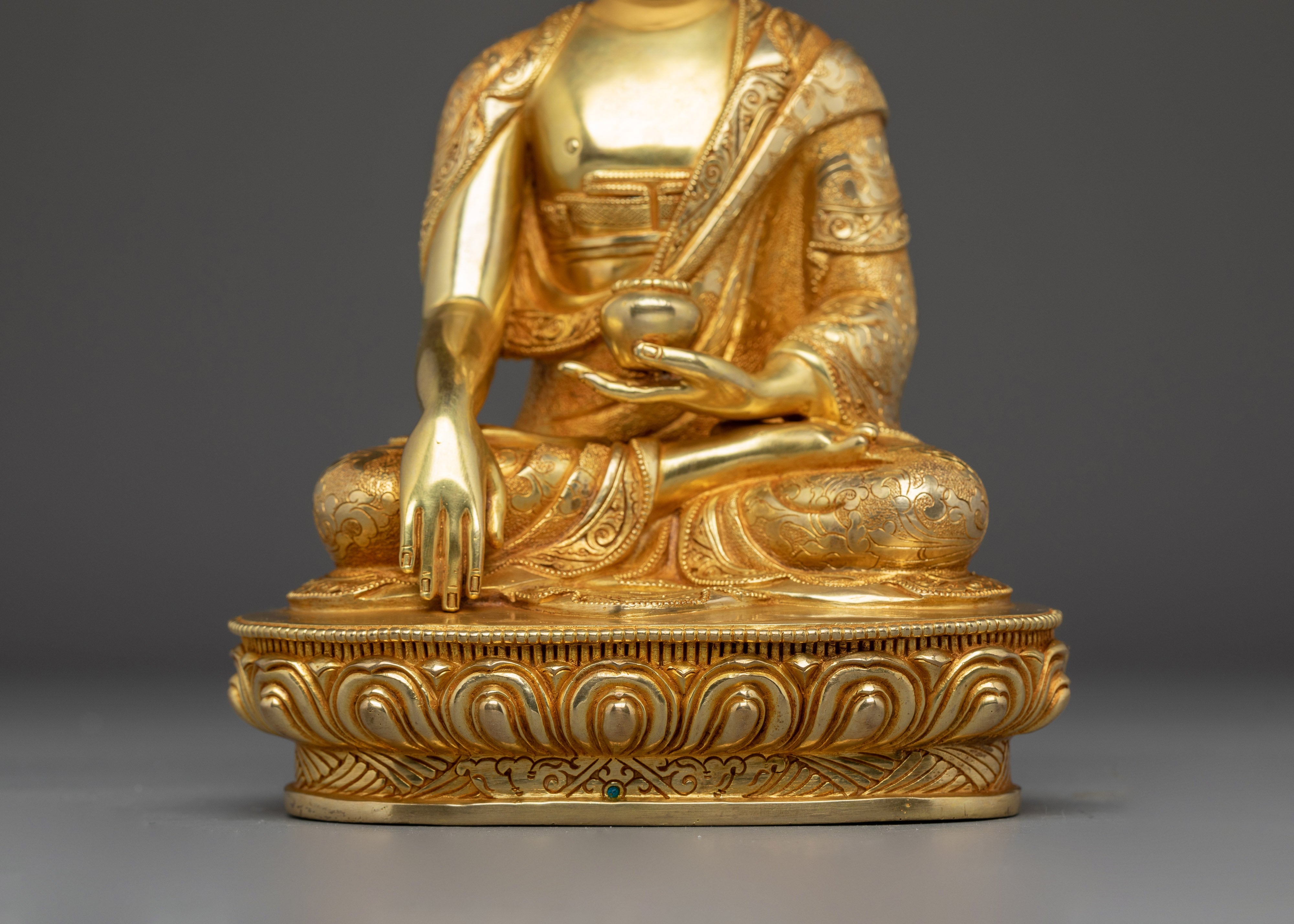 Wisdom Guide Shakyamuni Buddha | Himalayan Nepali Crafted Icon