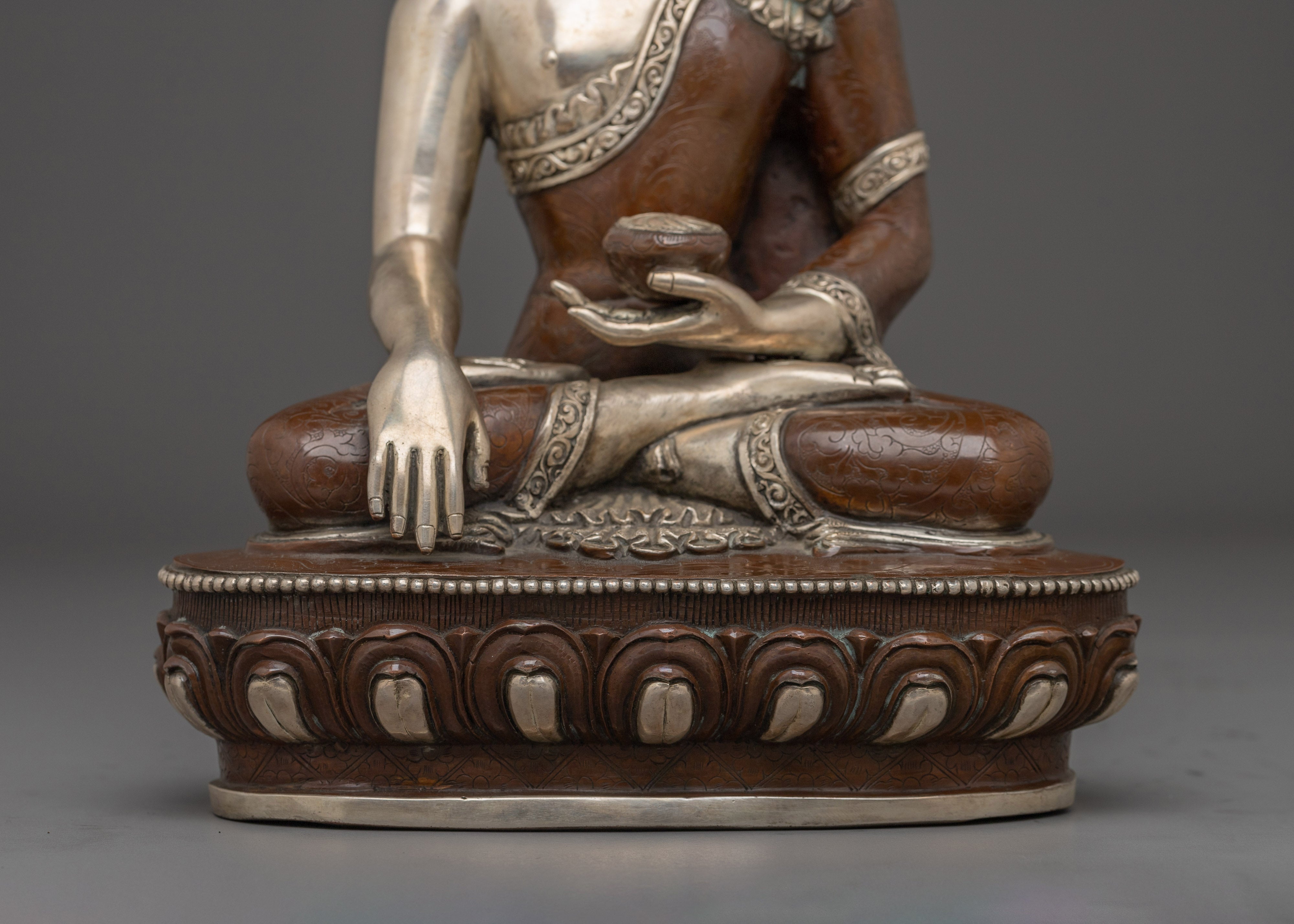 Handmade Copper Shakyamuni Buddha Statue