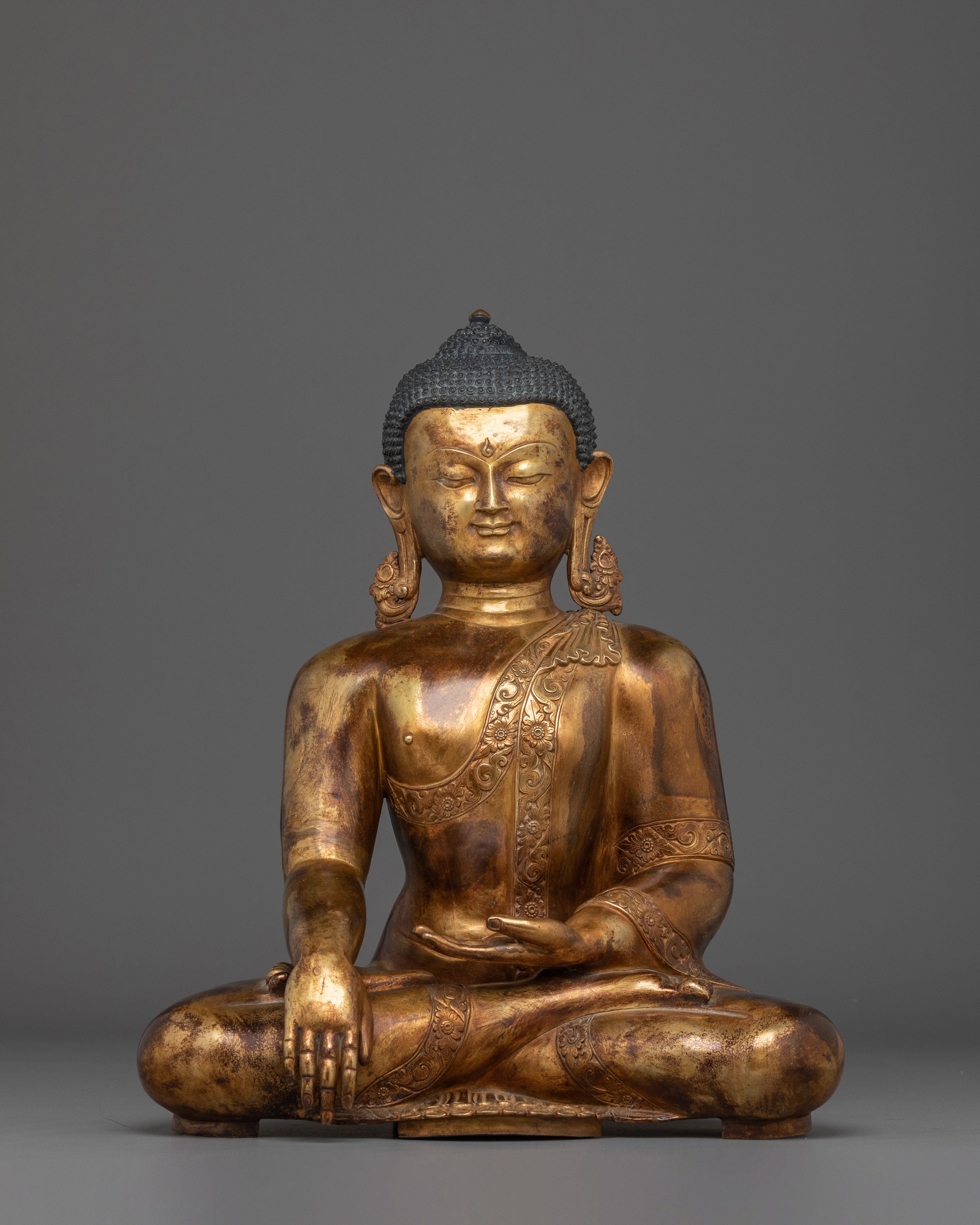 Antique Finished Shakyamuni Buddha Statue  