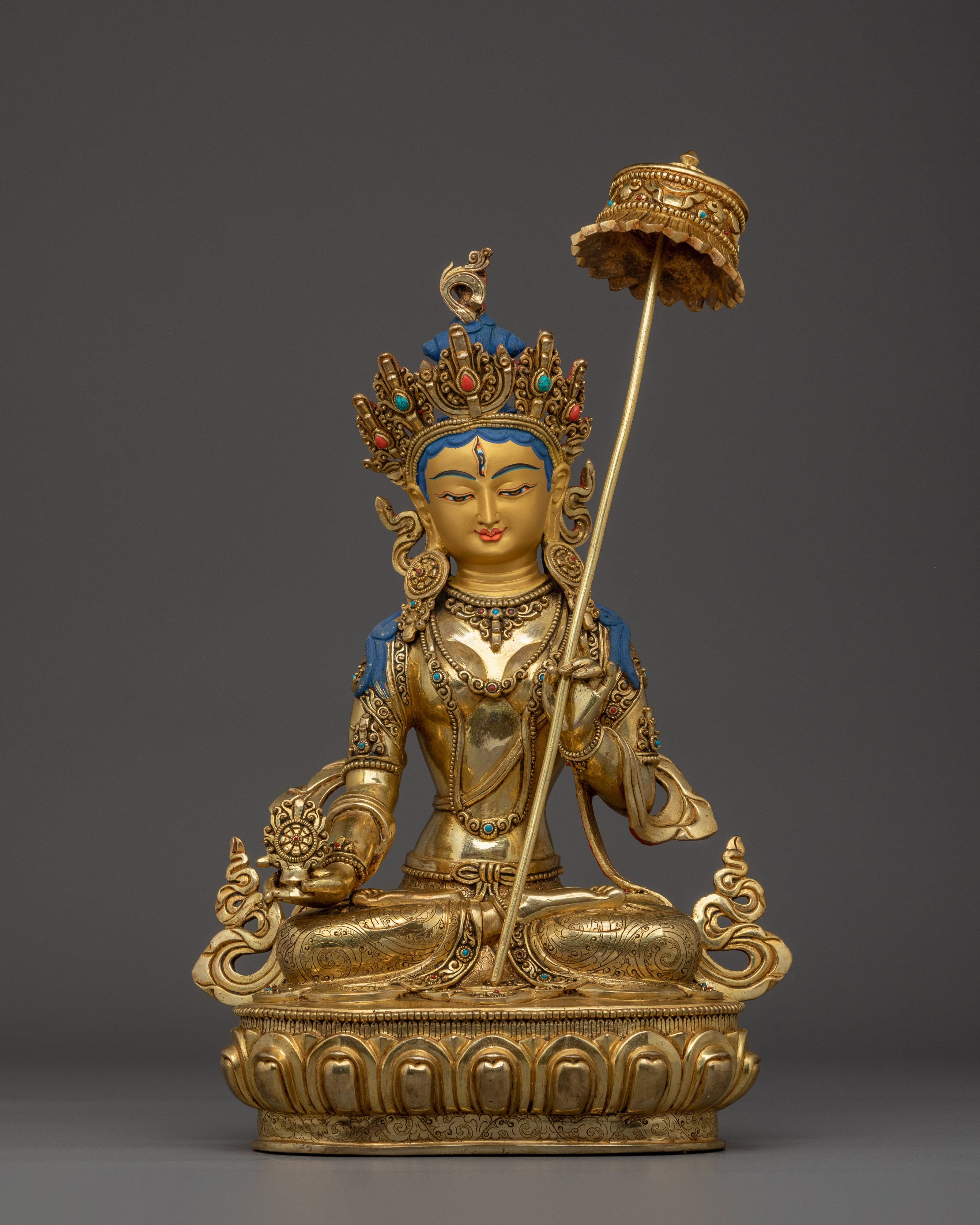 traditional-tibetan-dukar-statue