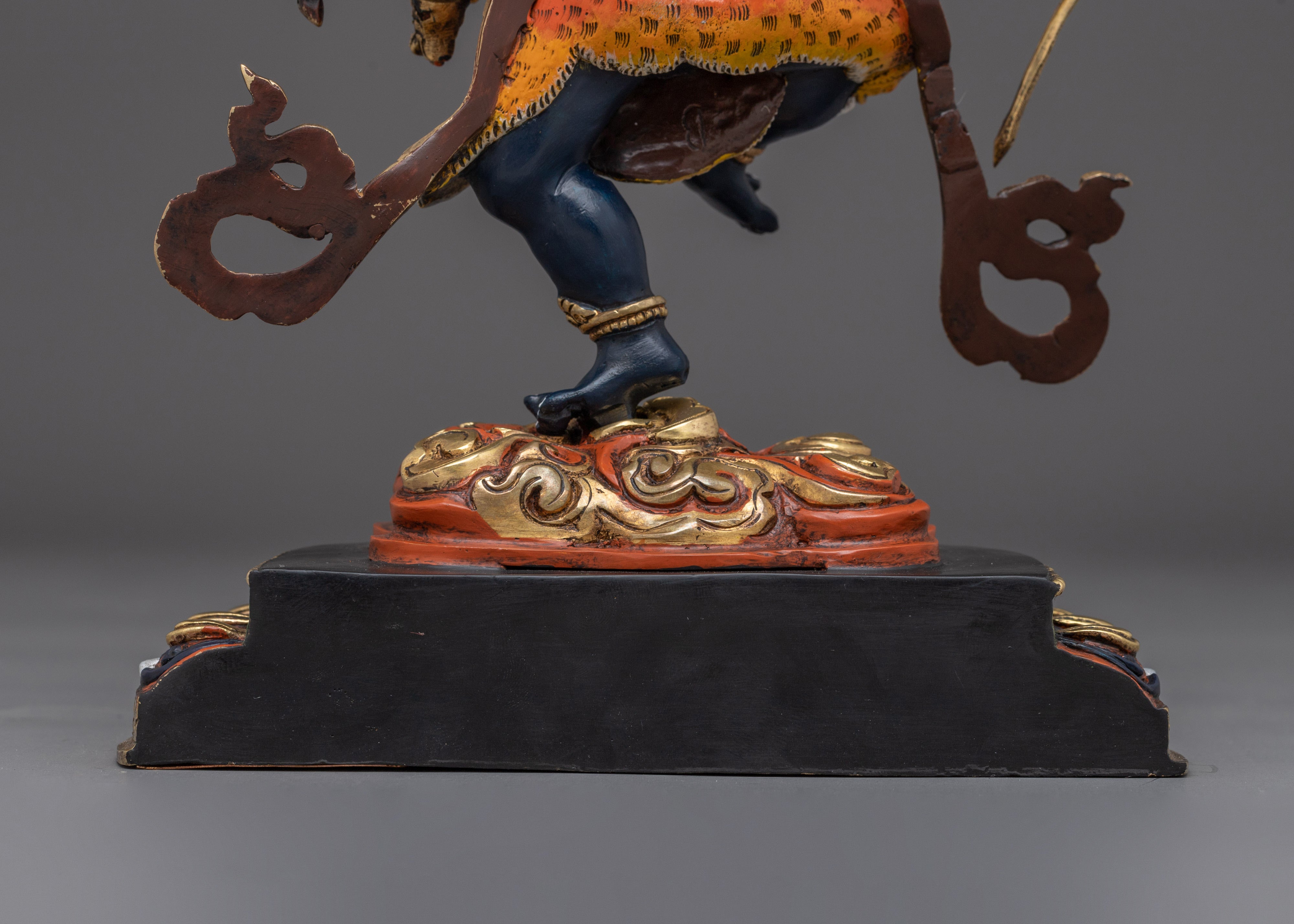 Dharma Protecor Deity Uchusma Statue | Traditional Artwork