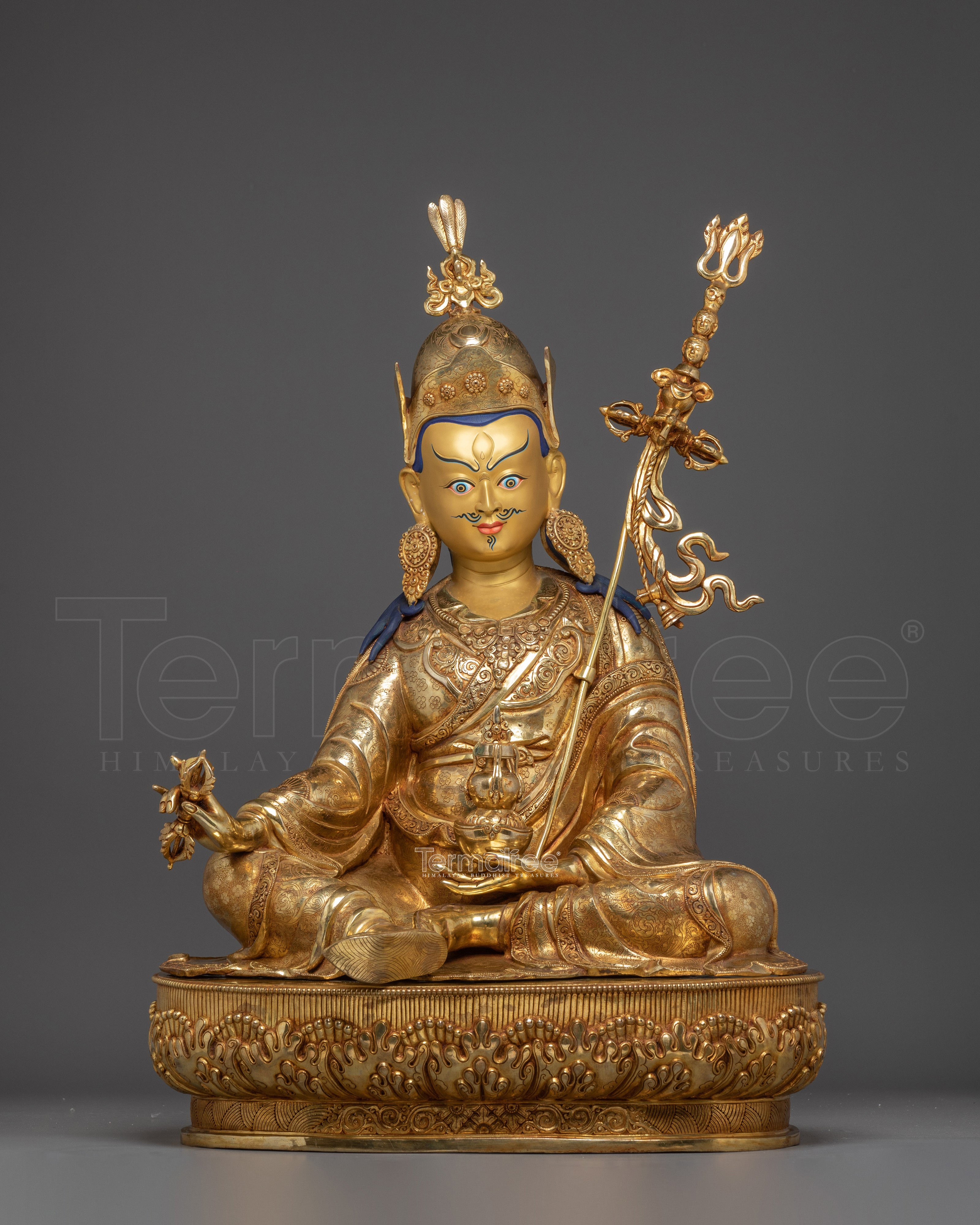 Statue of Guru Rinpoche: Tibetan Vajra Master