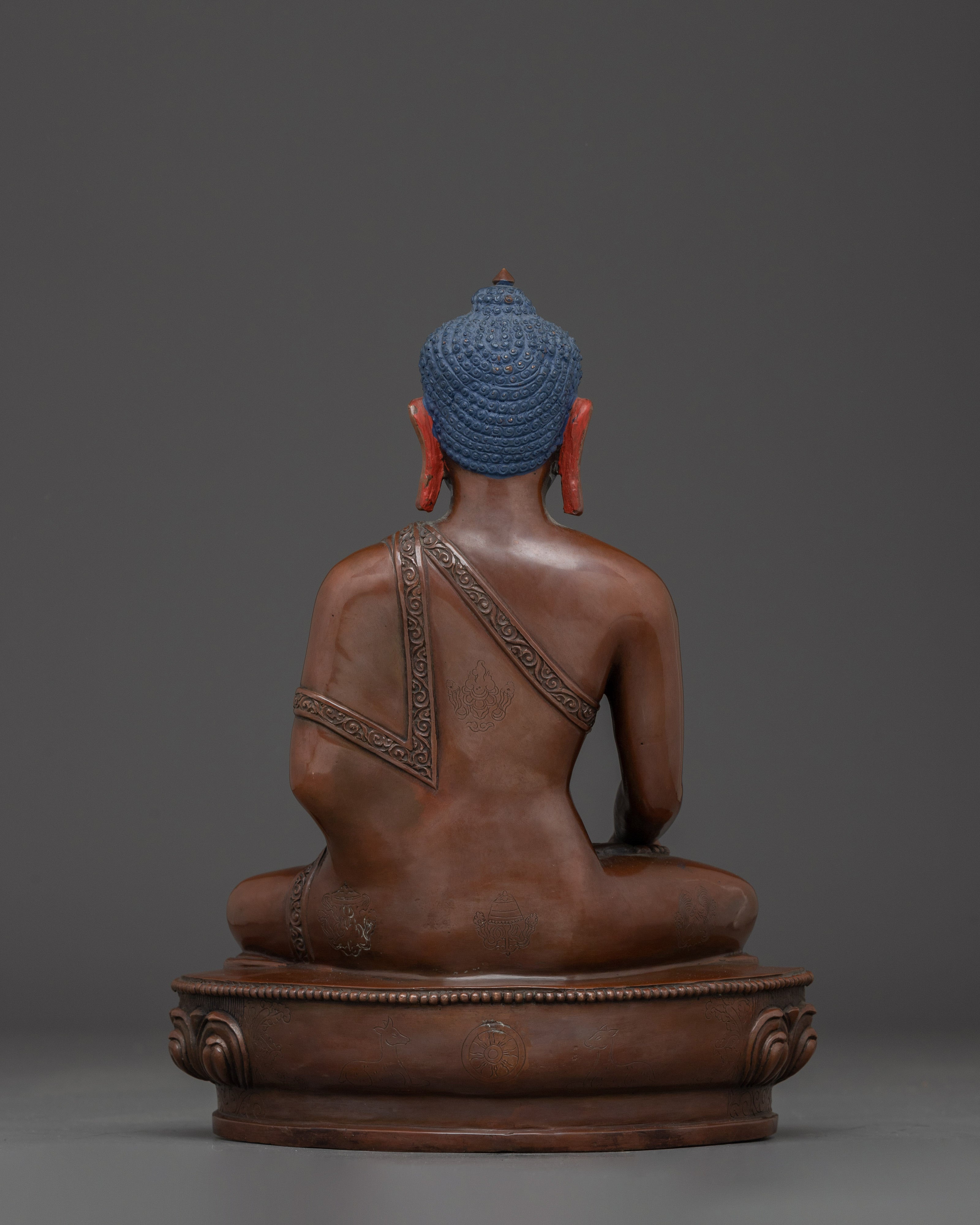 Buddha Shakyamuni Statue: The Enlightened Teacher