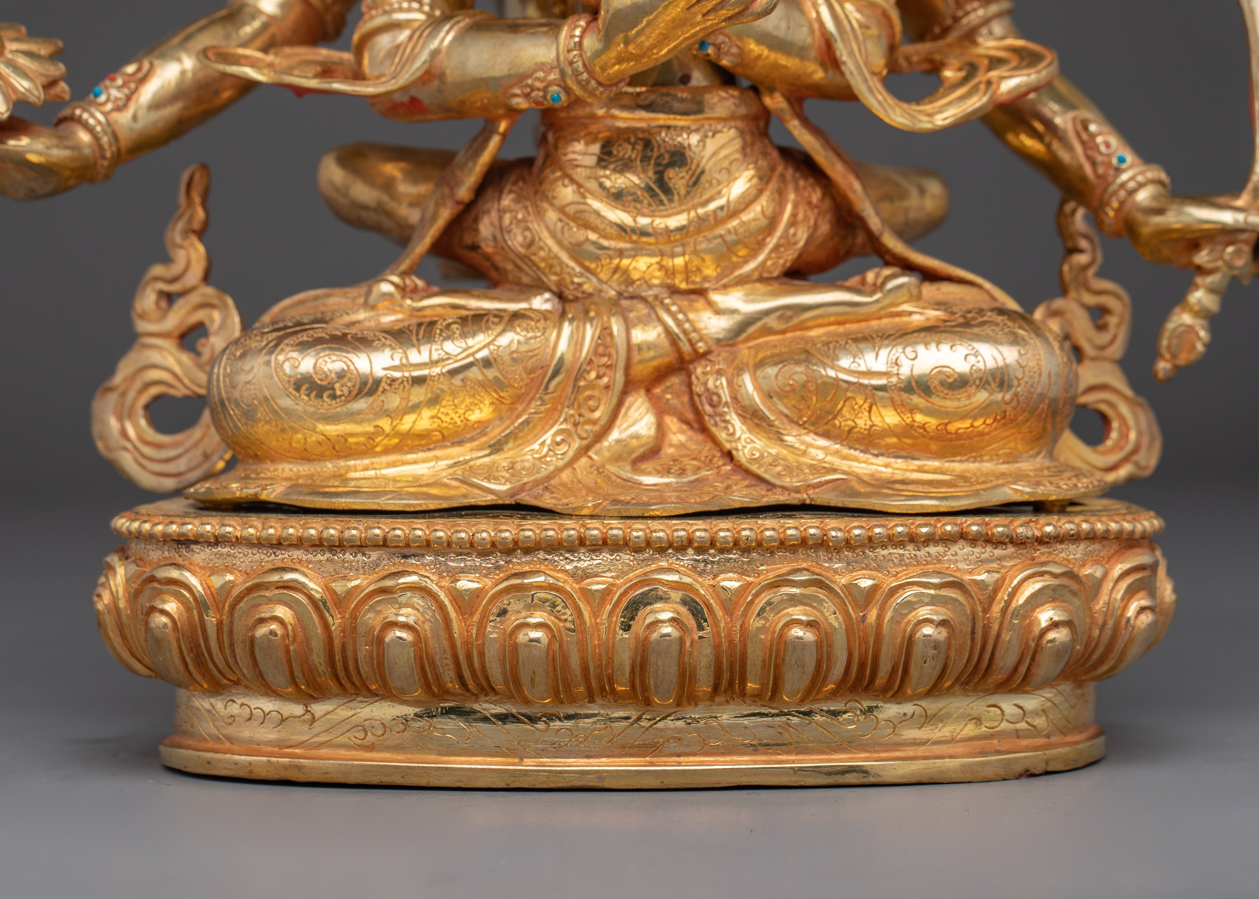 Enlightened Symbol Vajradhara Artwork | Traditional Craftsmanship