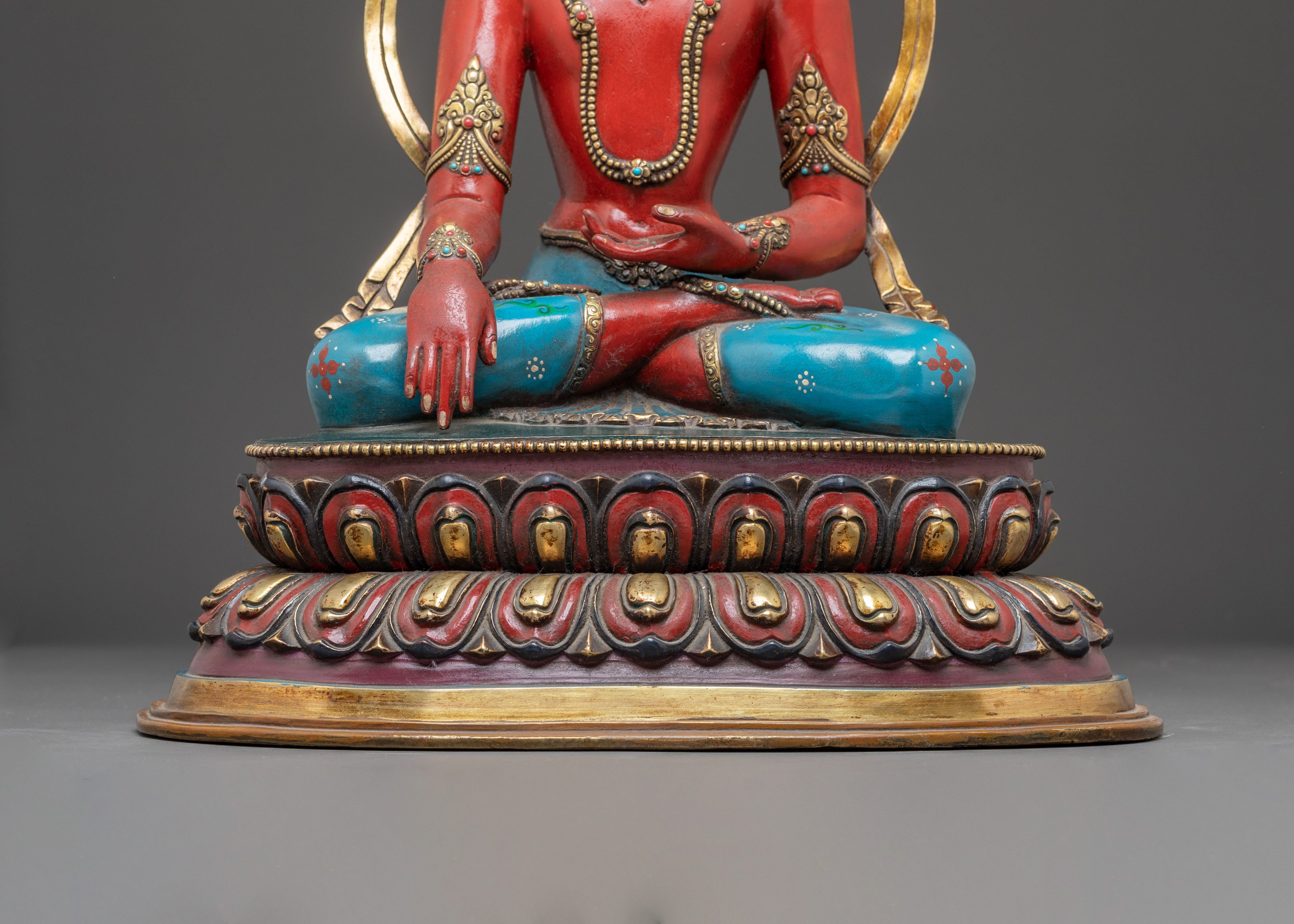 Traditional Shakyamuni Buddha Artwork - Handmade Statue