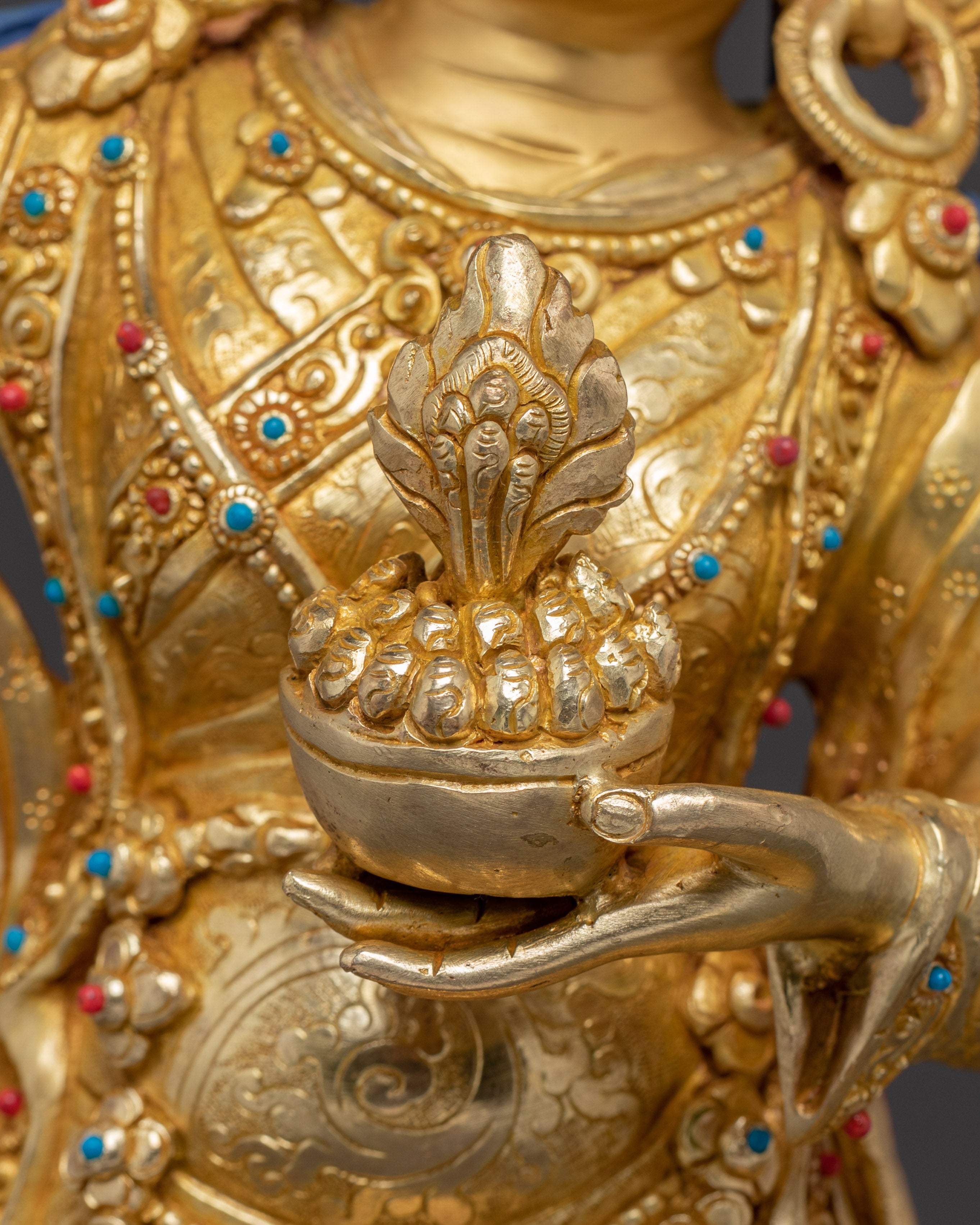 Peaceful Statue of Achi Chokyi Drolma | Dharma Protector