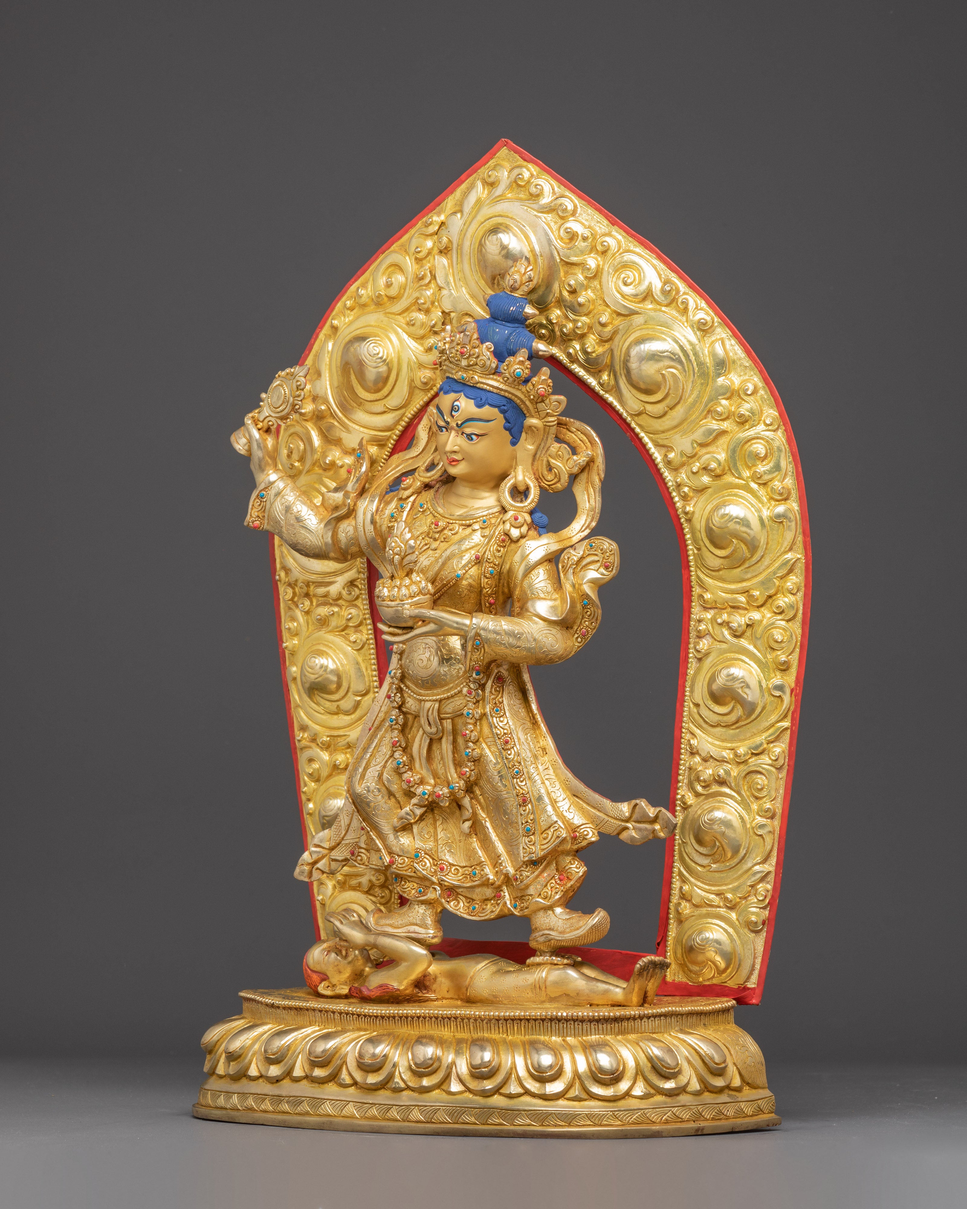 Peaceful Statue of Achi Chokyi Drolma | Dharma Protector