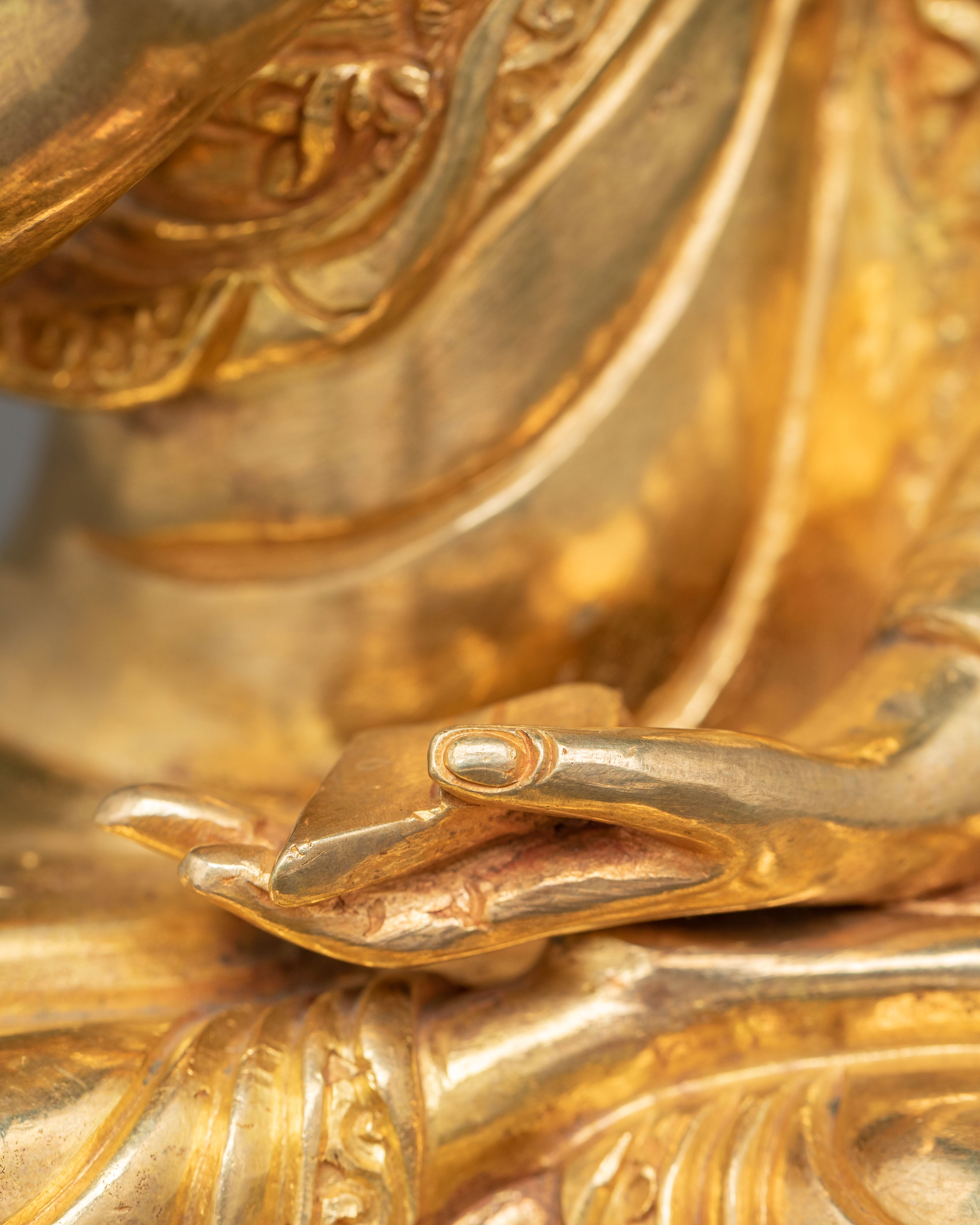 Tsongkhapa Statue Set: Symbolism of Wisdom and Compassion