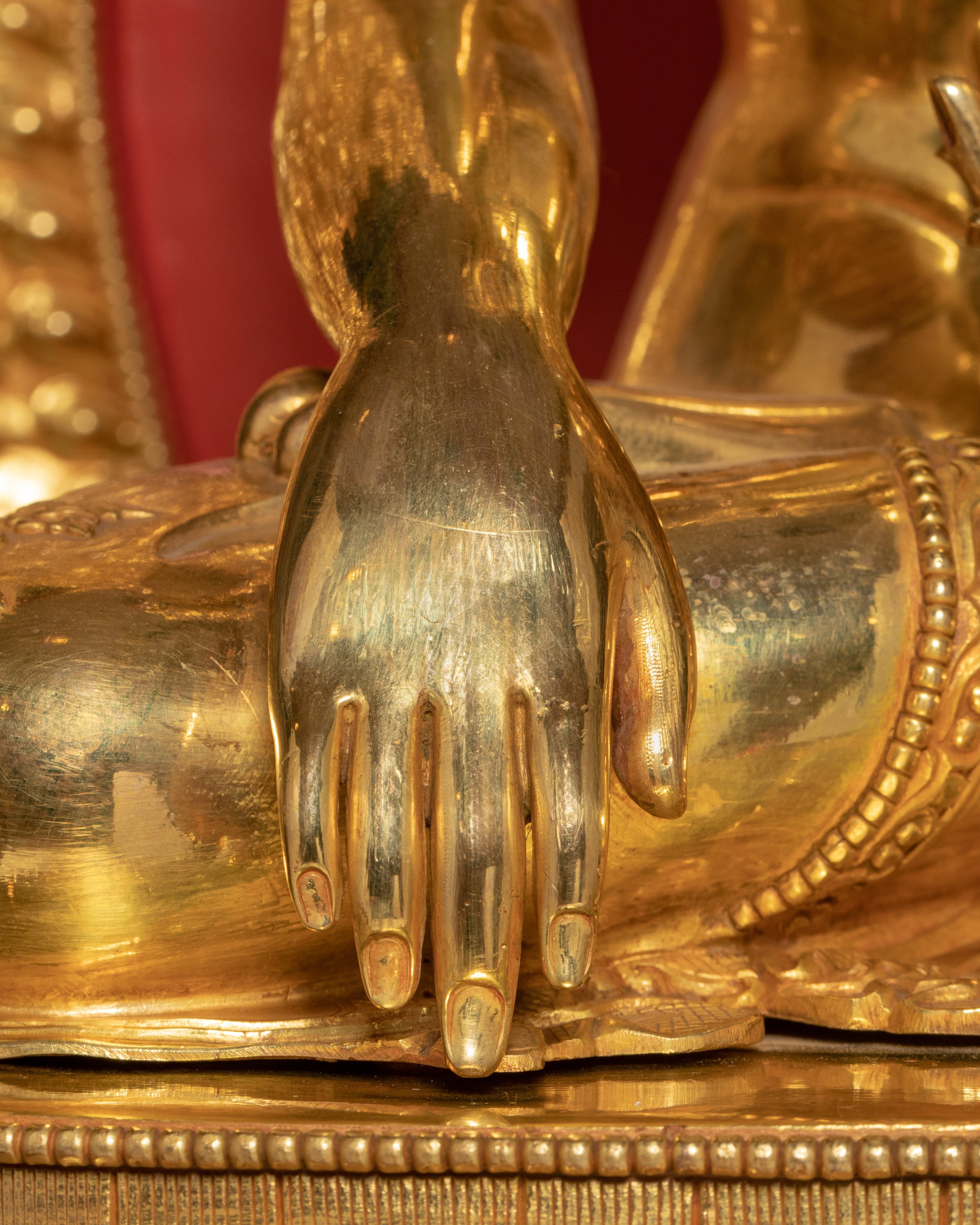 Magnificent Life-Size Statue of Shakyamuni Buddha