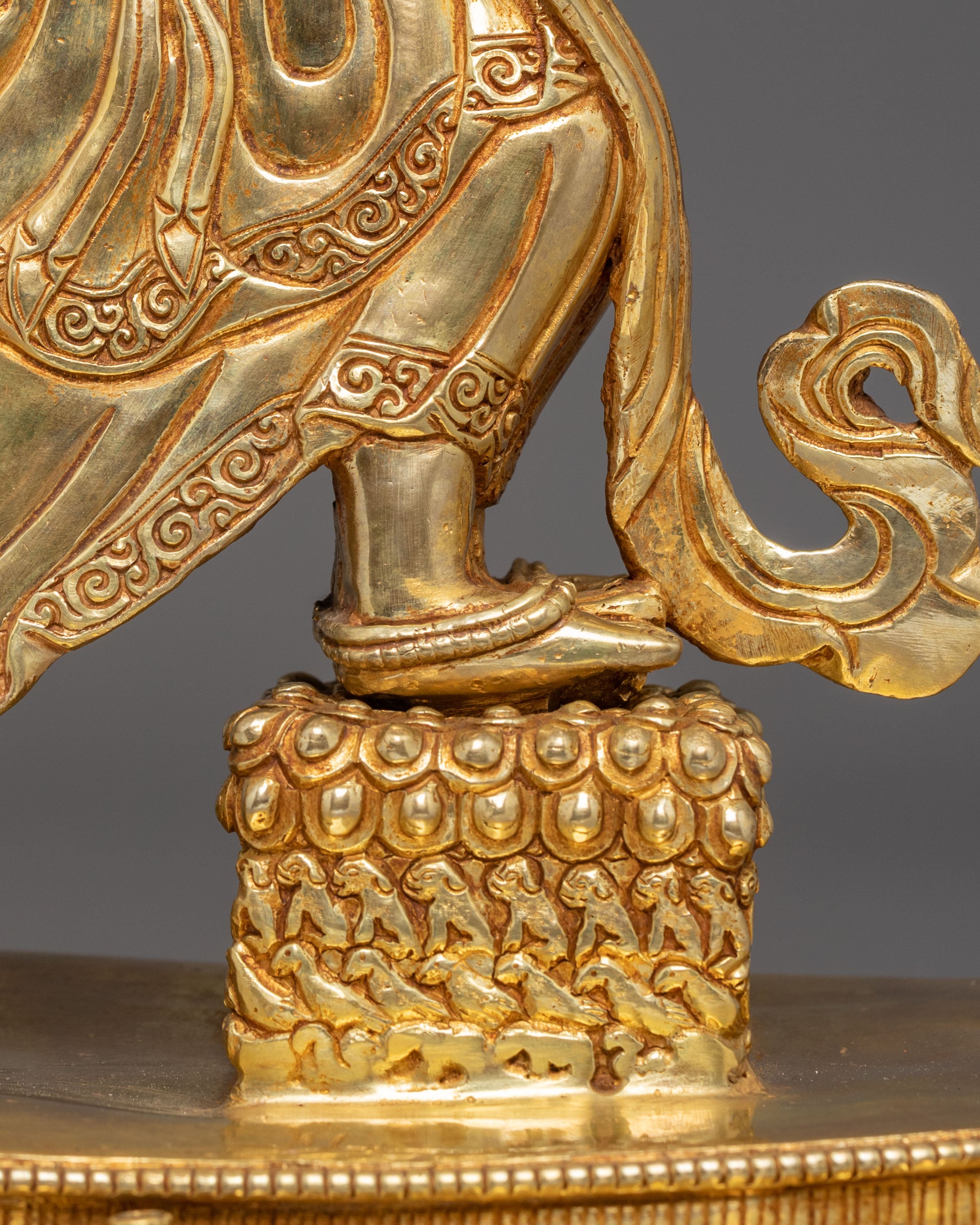 1000 Armed Dukar Statue : Countless Eyes Deity
