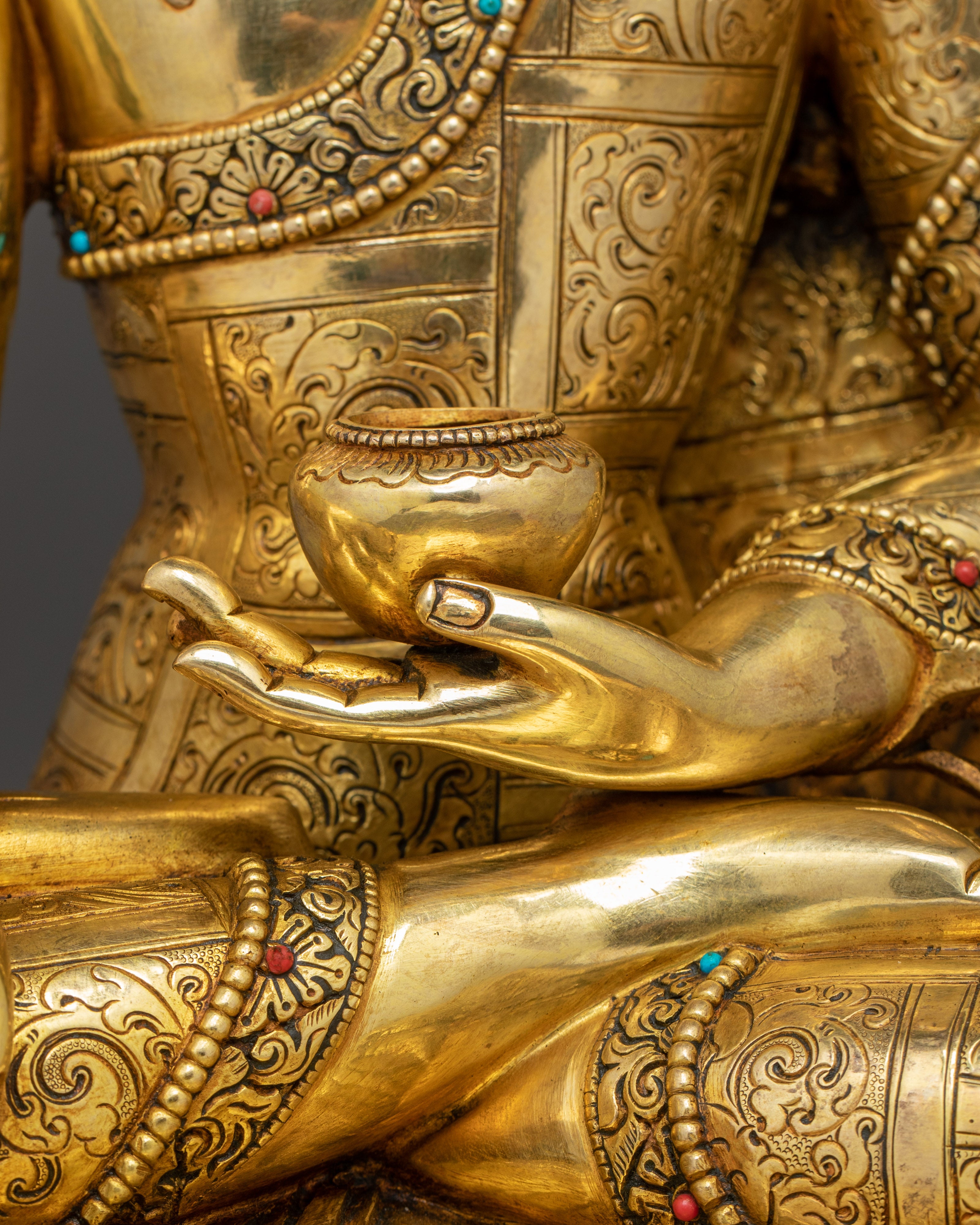 Golden Shakyamuni Buddha Copper Art for Meditation
