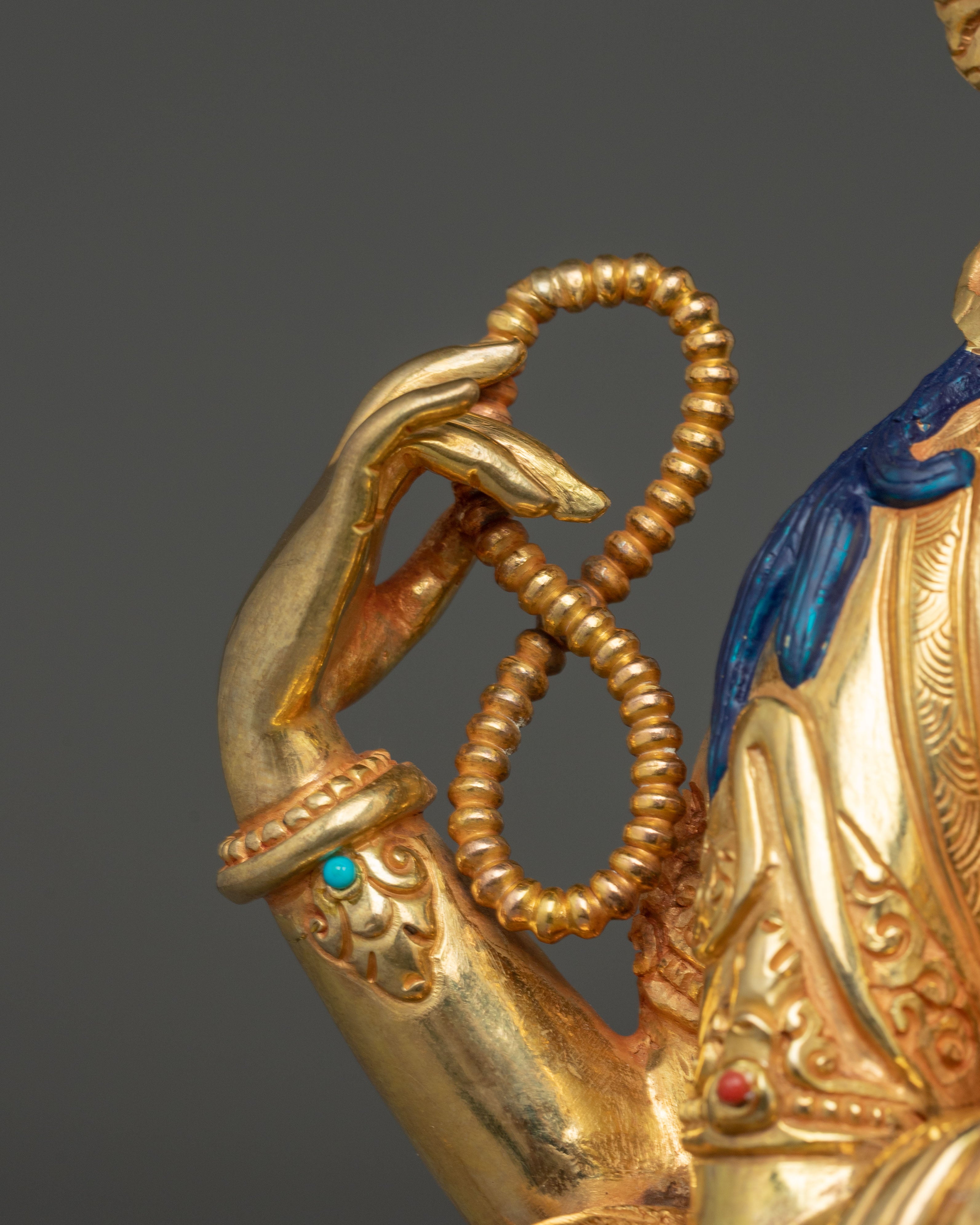 Sacred Chenrezig Statue: Tibetan Icon for Blessings