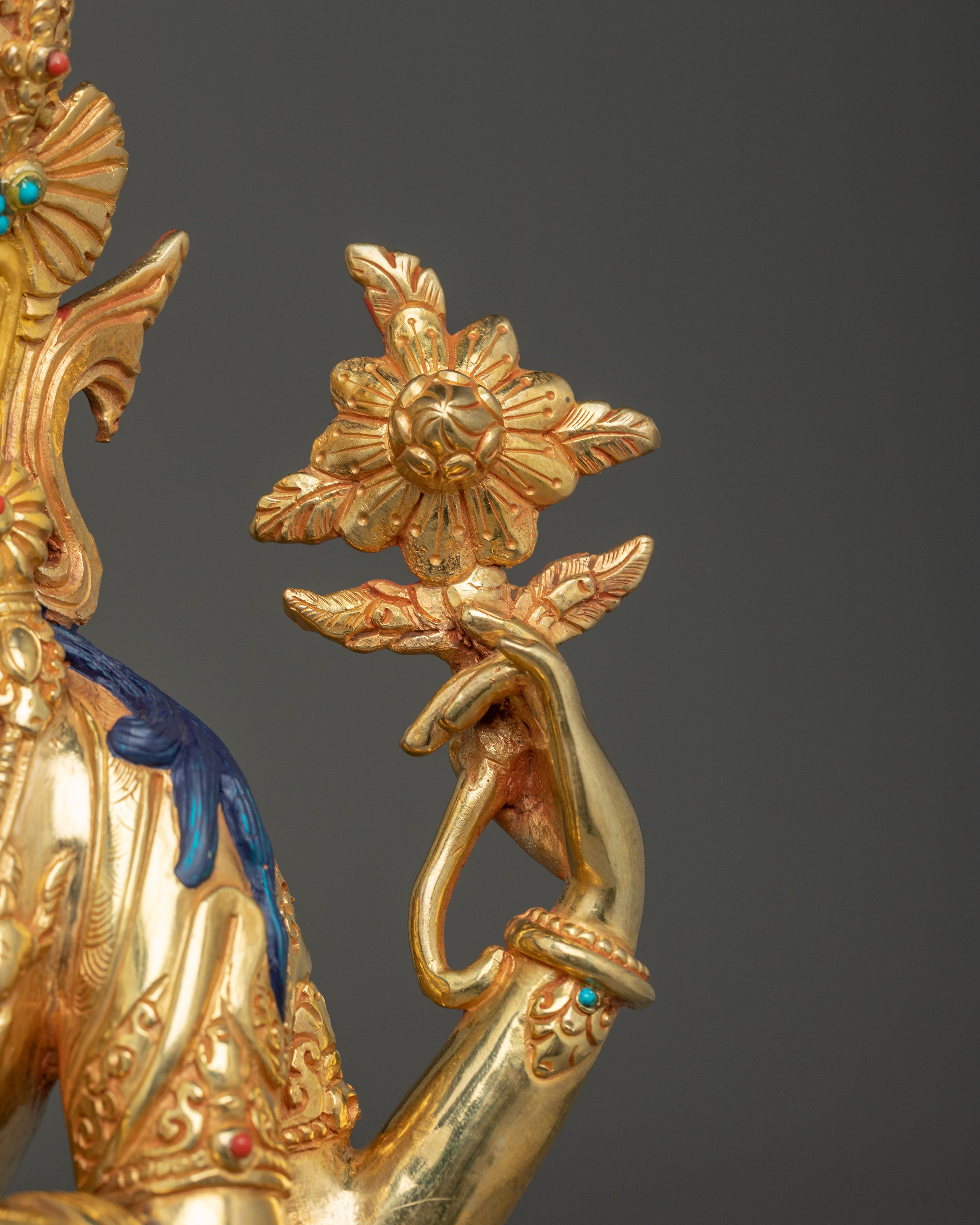Sacred Chenrezig Statue: Tibetan Icon for Blessings