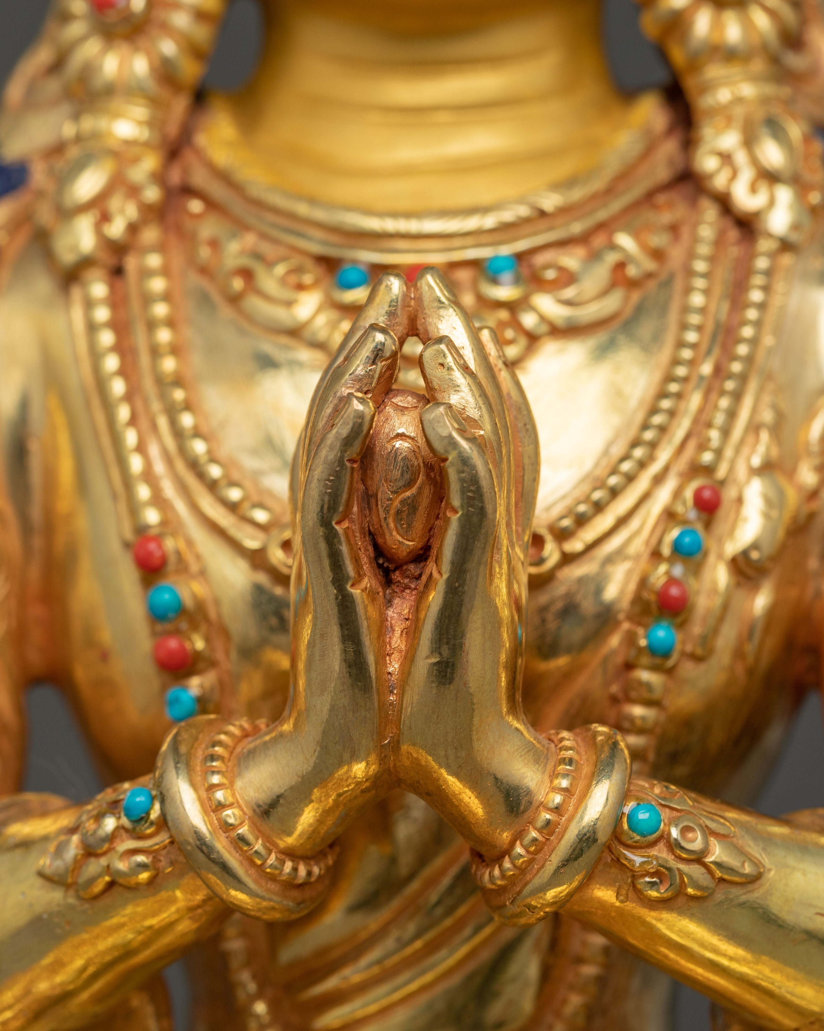 Sacred Chenrezig Statue: Tibetan Icon for Blessings