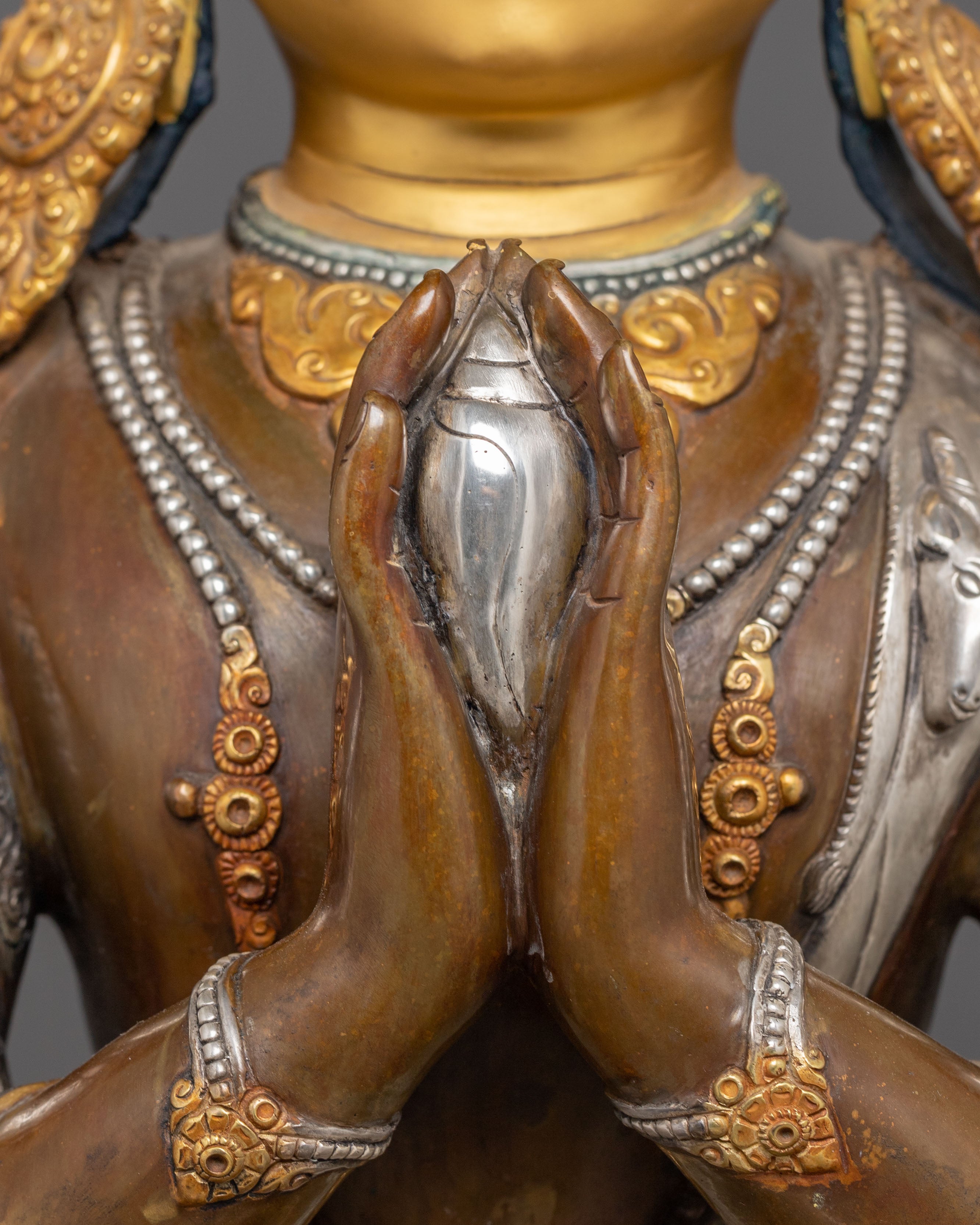 Chenrezig Statue : Guiding Towards Enlightenment