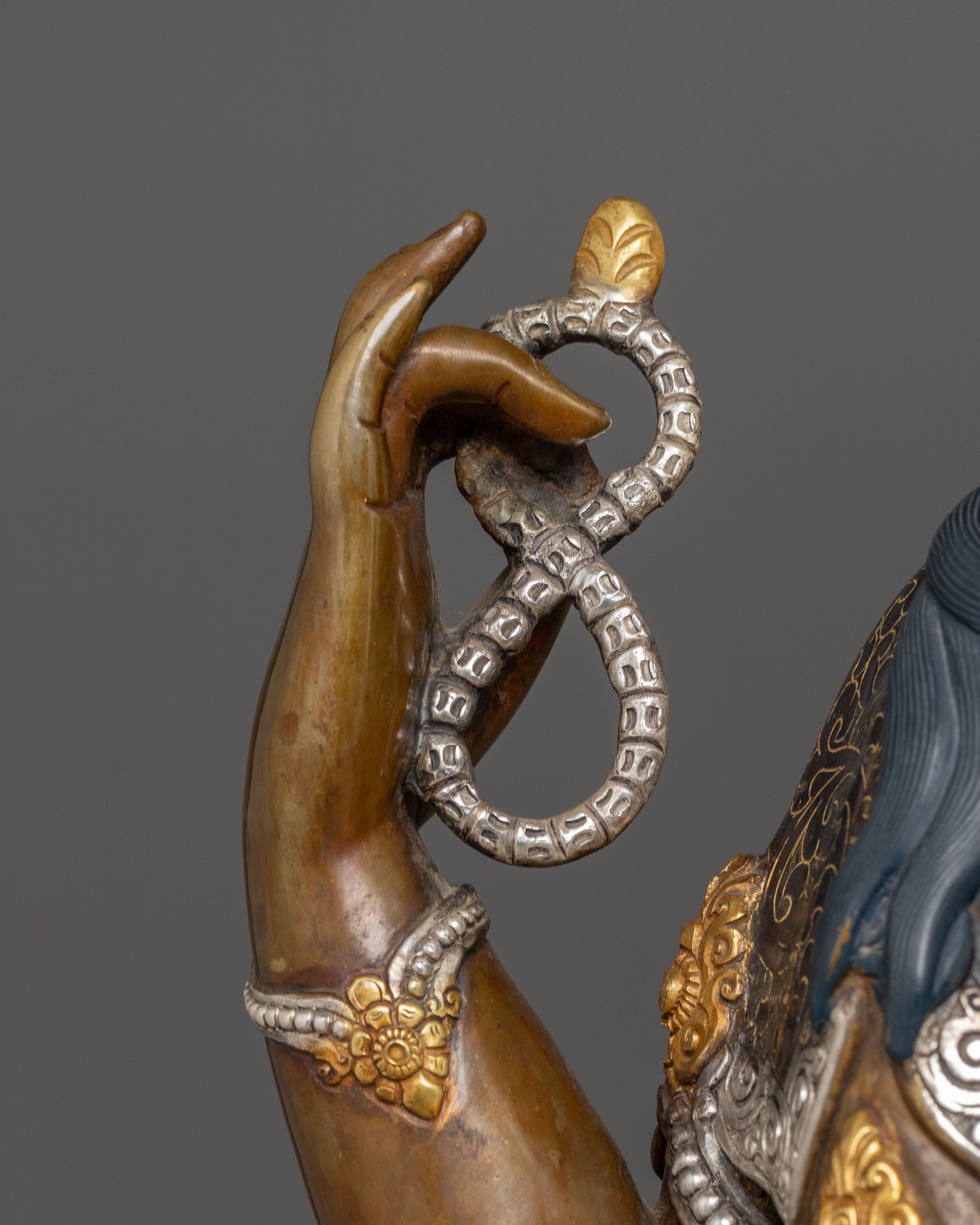 Chenrezig Statue : Guiding Towards Enlightenment
