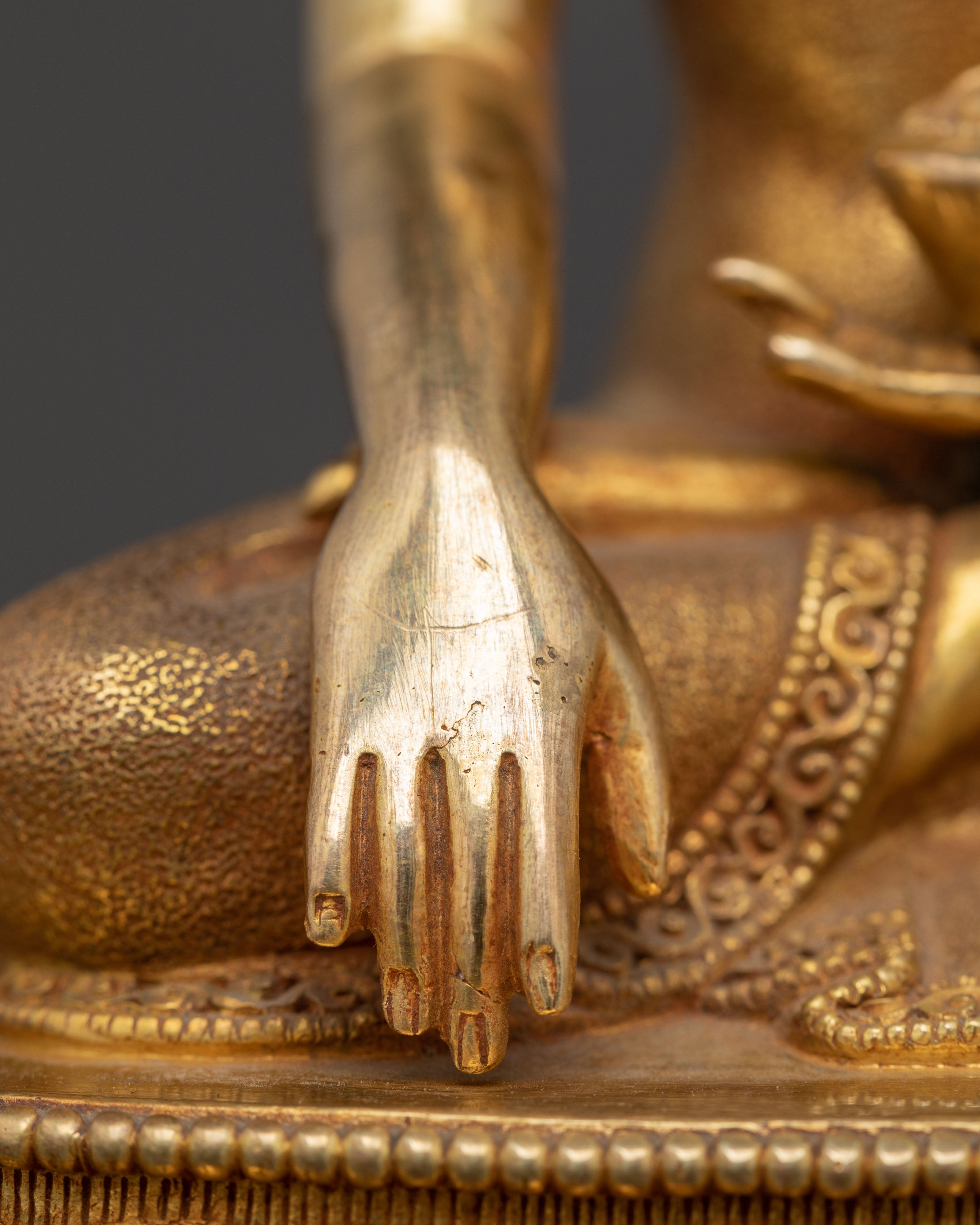 Golden Statue of Buddha Shakyamuni | The Enlightened One