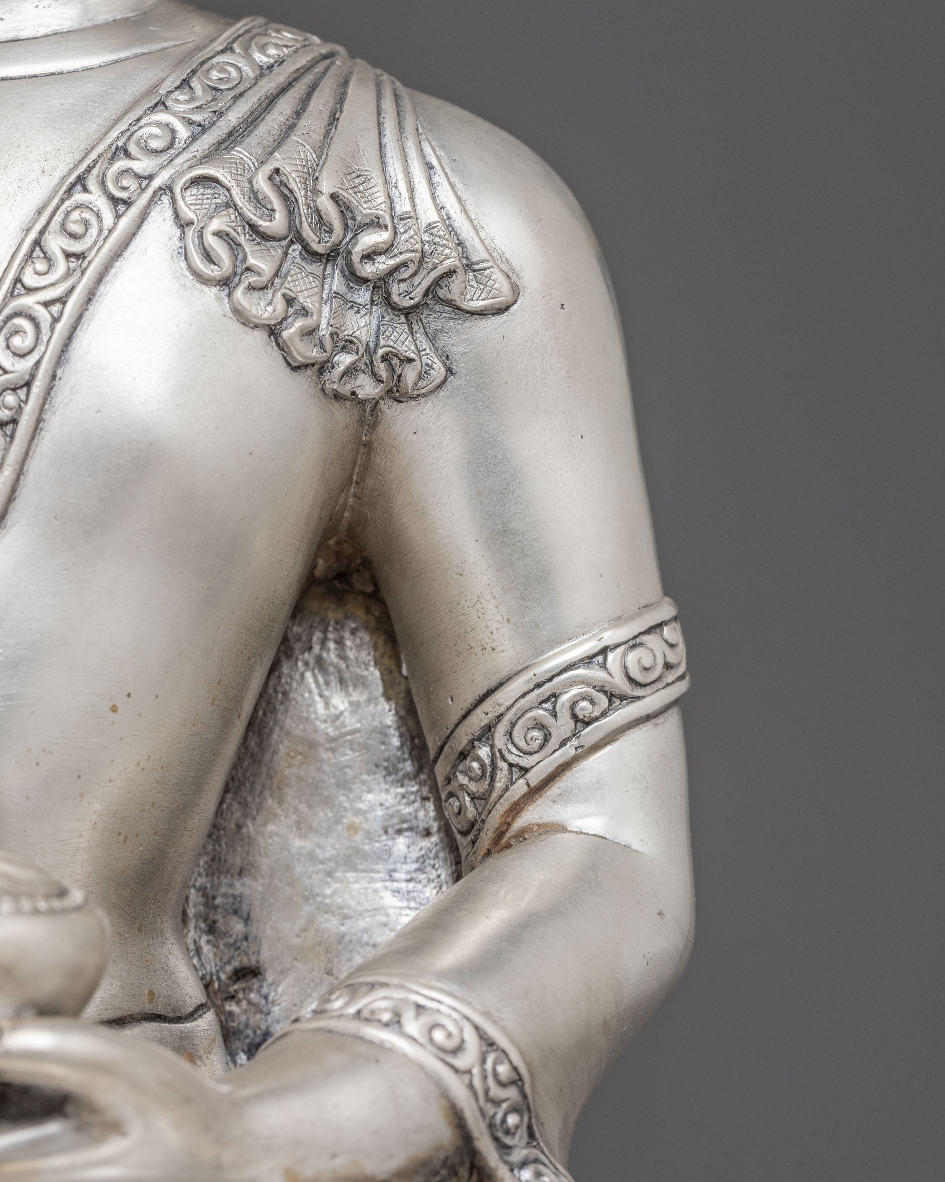 Silver Plated Statue of Buddha Shakyamuni | Symbol of Peace