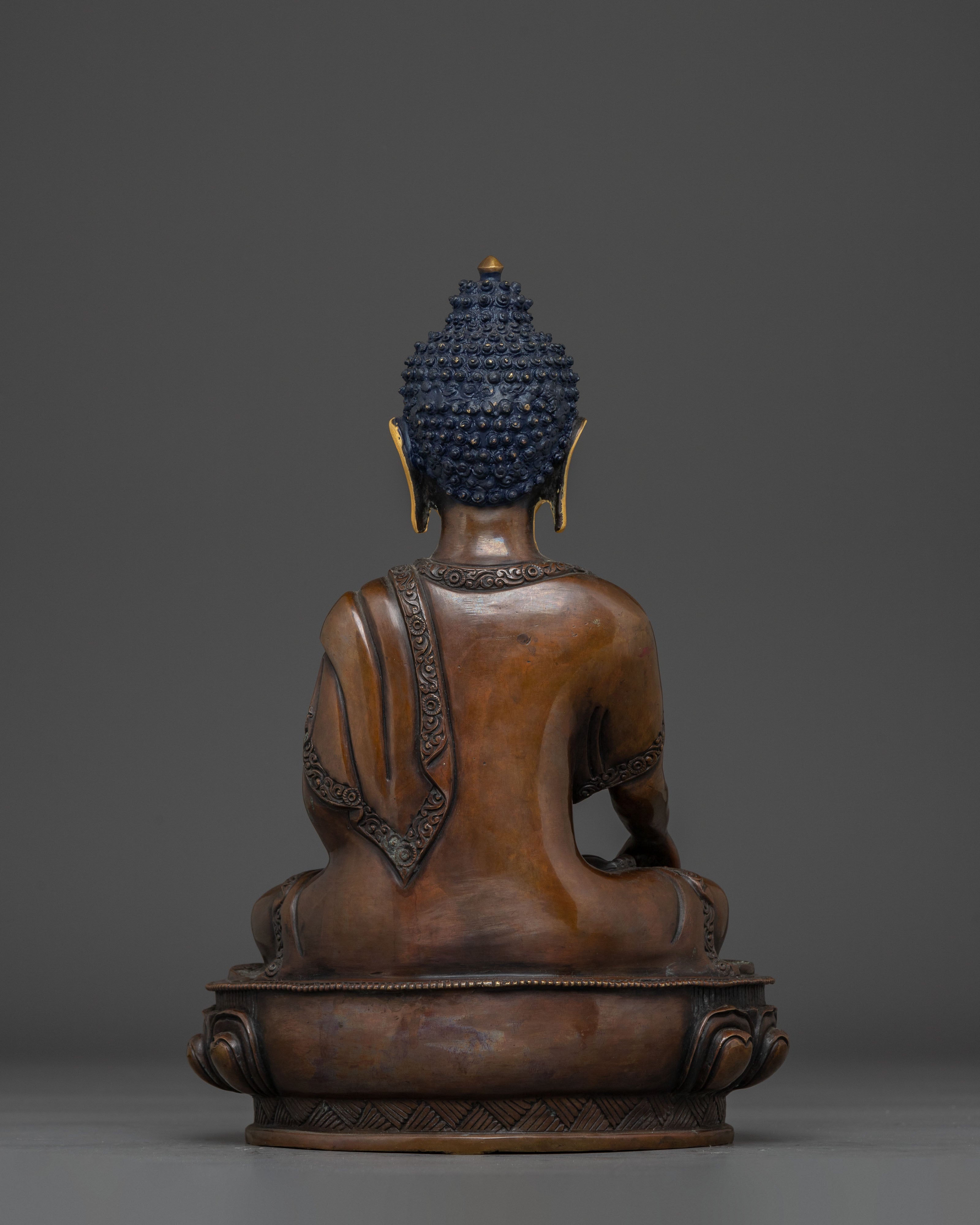 Oxidized Copper Statue of Buddha Shakyamuni