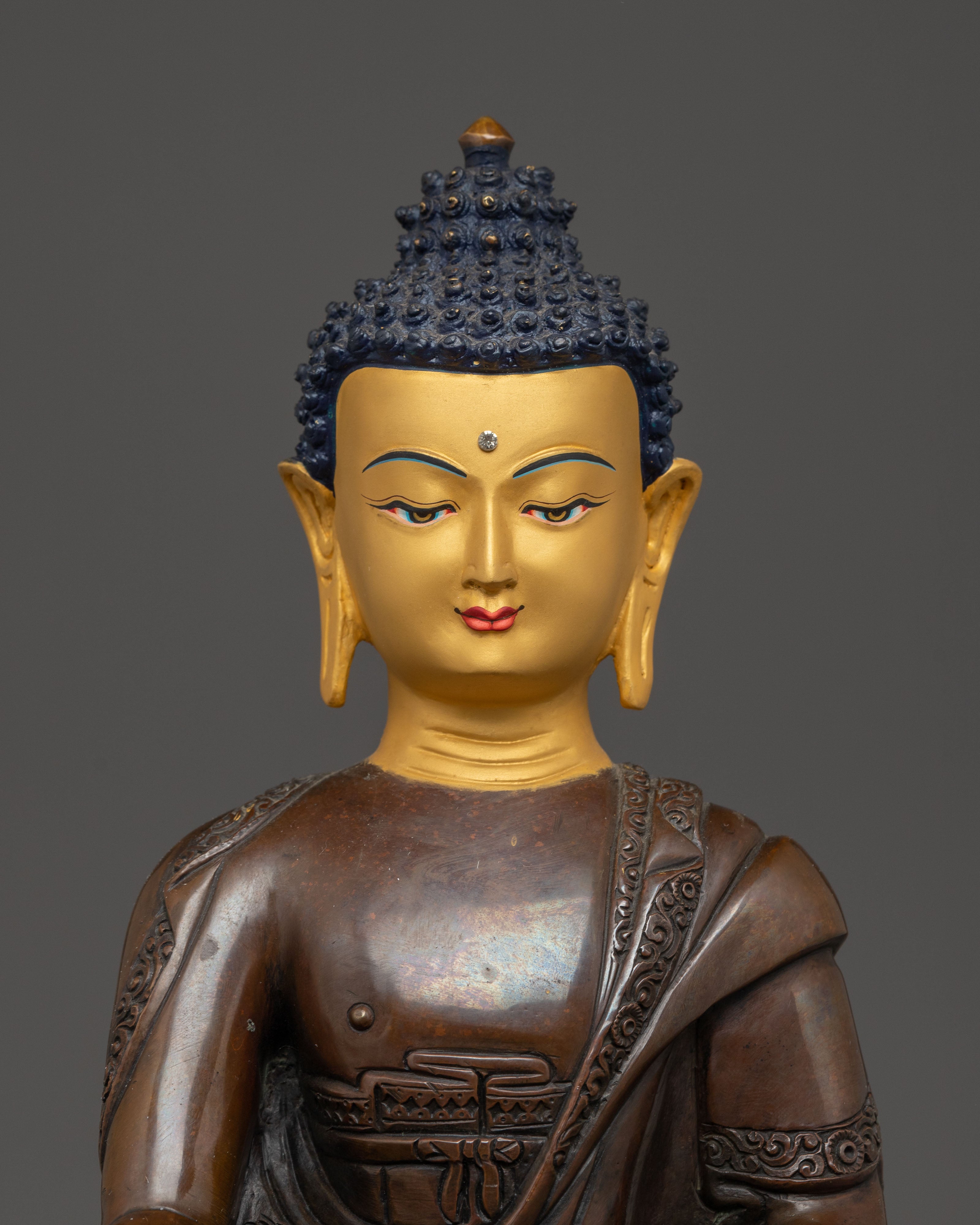 Oxidized Copper Statue of Buddha Shakyamuni