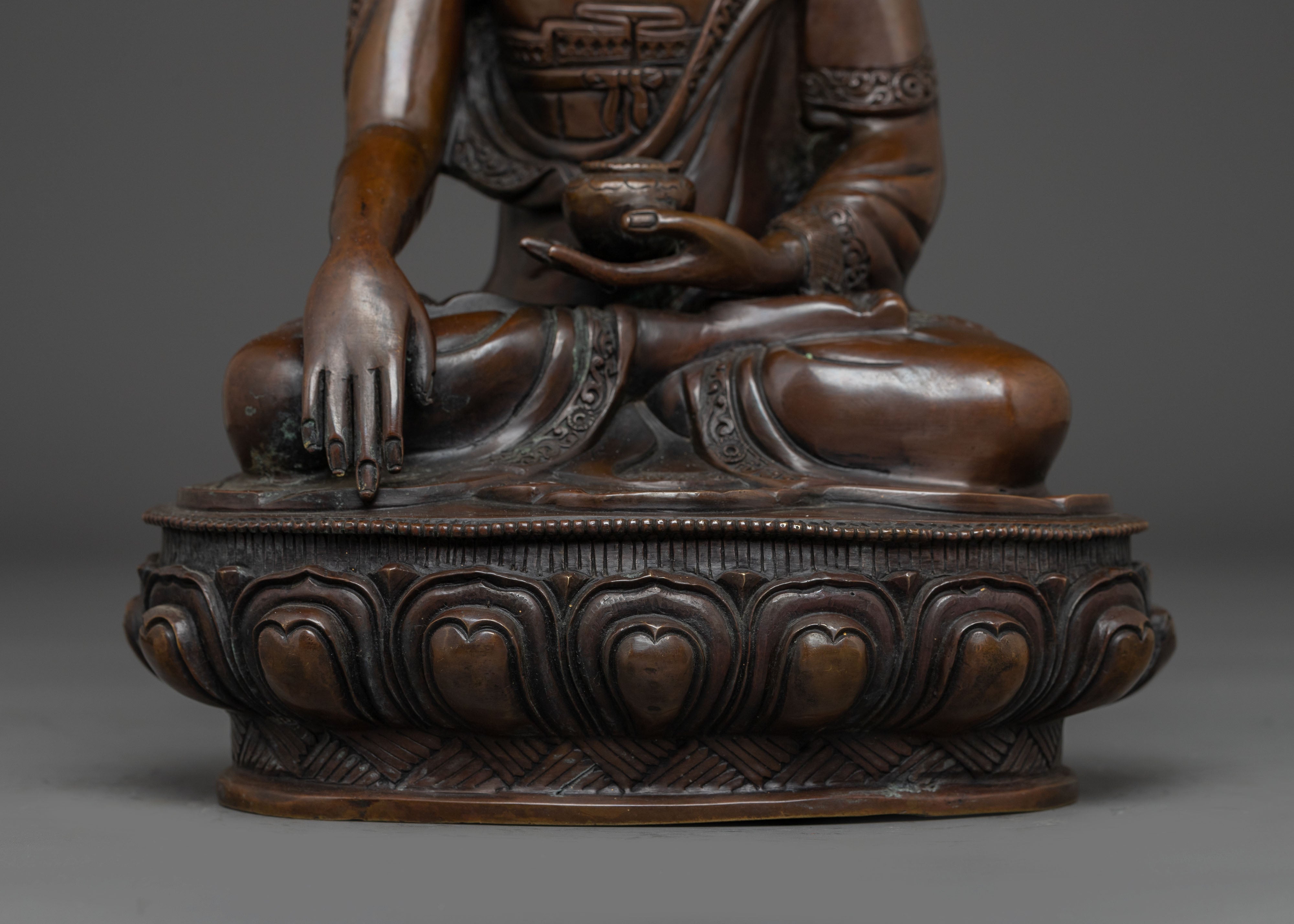 Oxidized Copper Statue of Buddha Shakyamuni