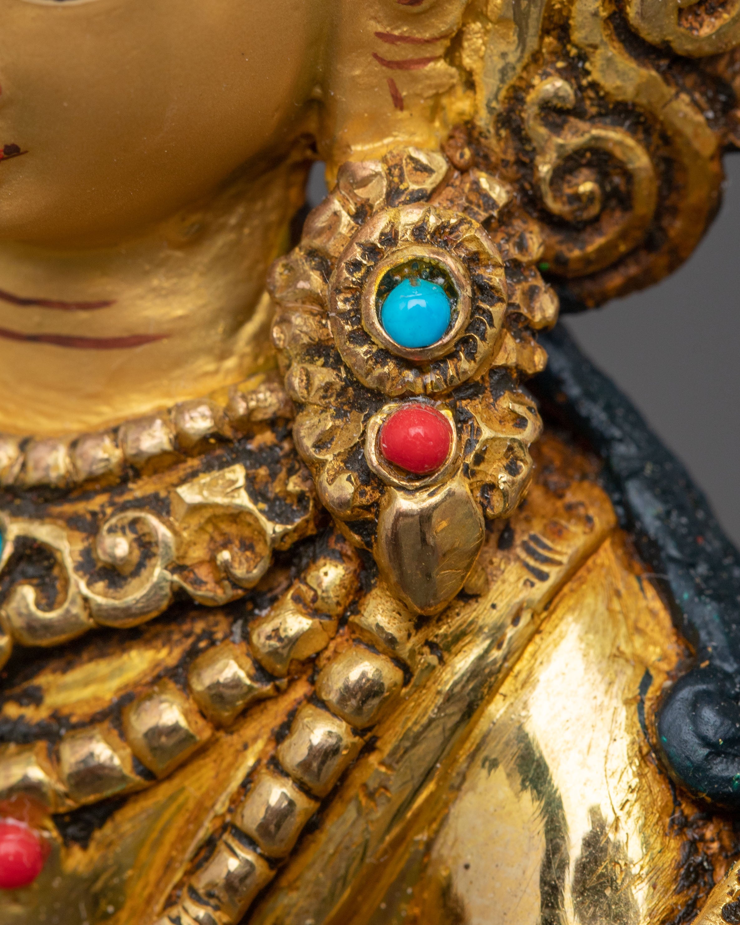 Golden Statue of Samanthabhadra | Dharma Protector