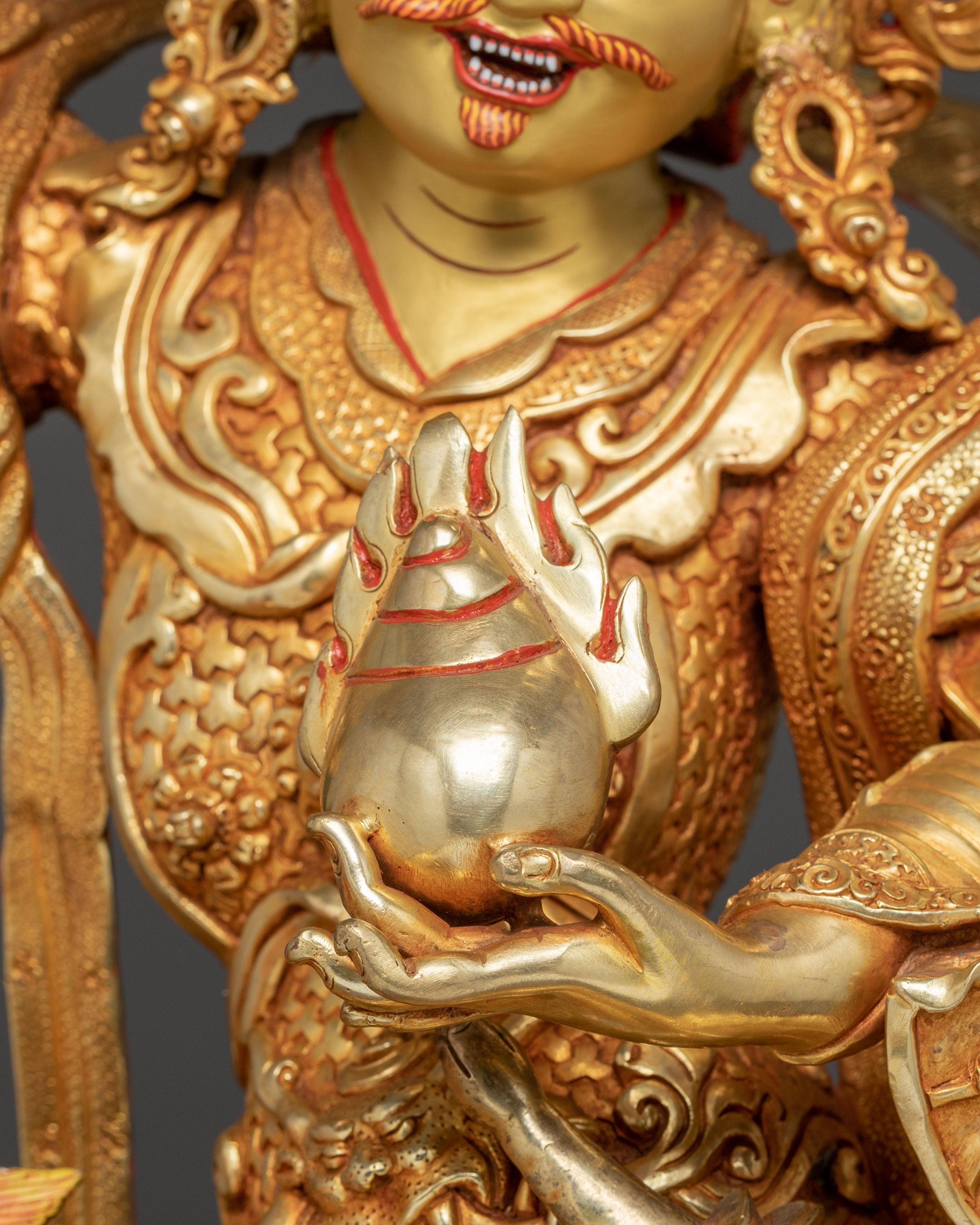 King Gesar Statue: The Lion King of Ling | Nepalese Handcrafted Masterpiece