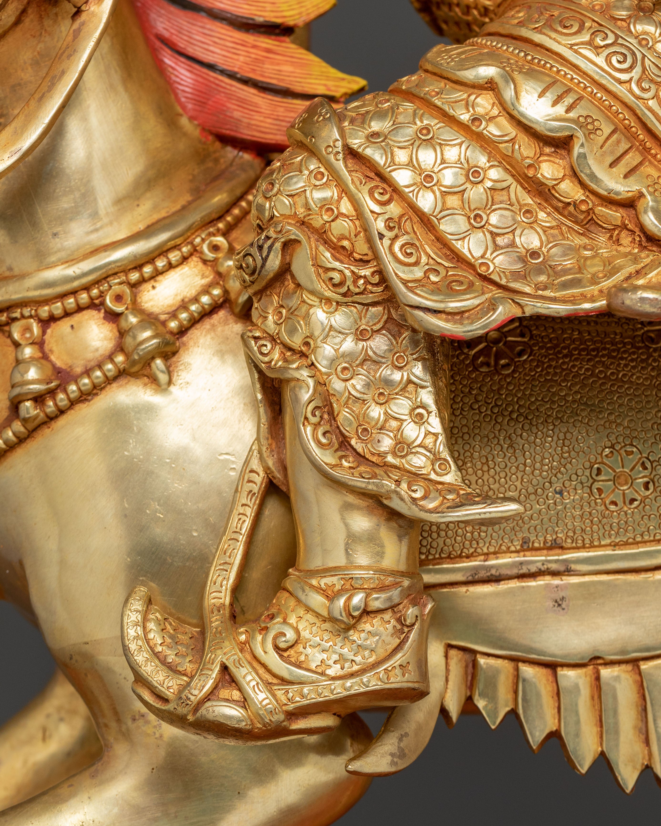 King Gesar Statue: The Lion King of Ling | Nepalese Handcrafted Masterpiece