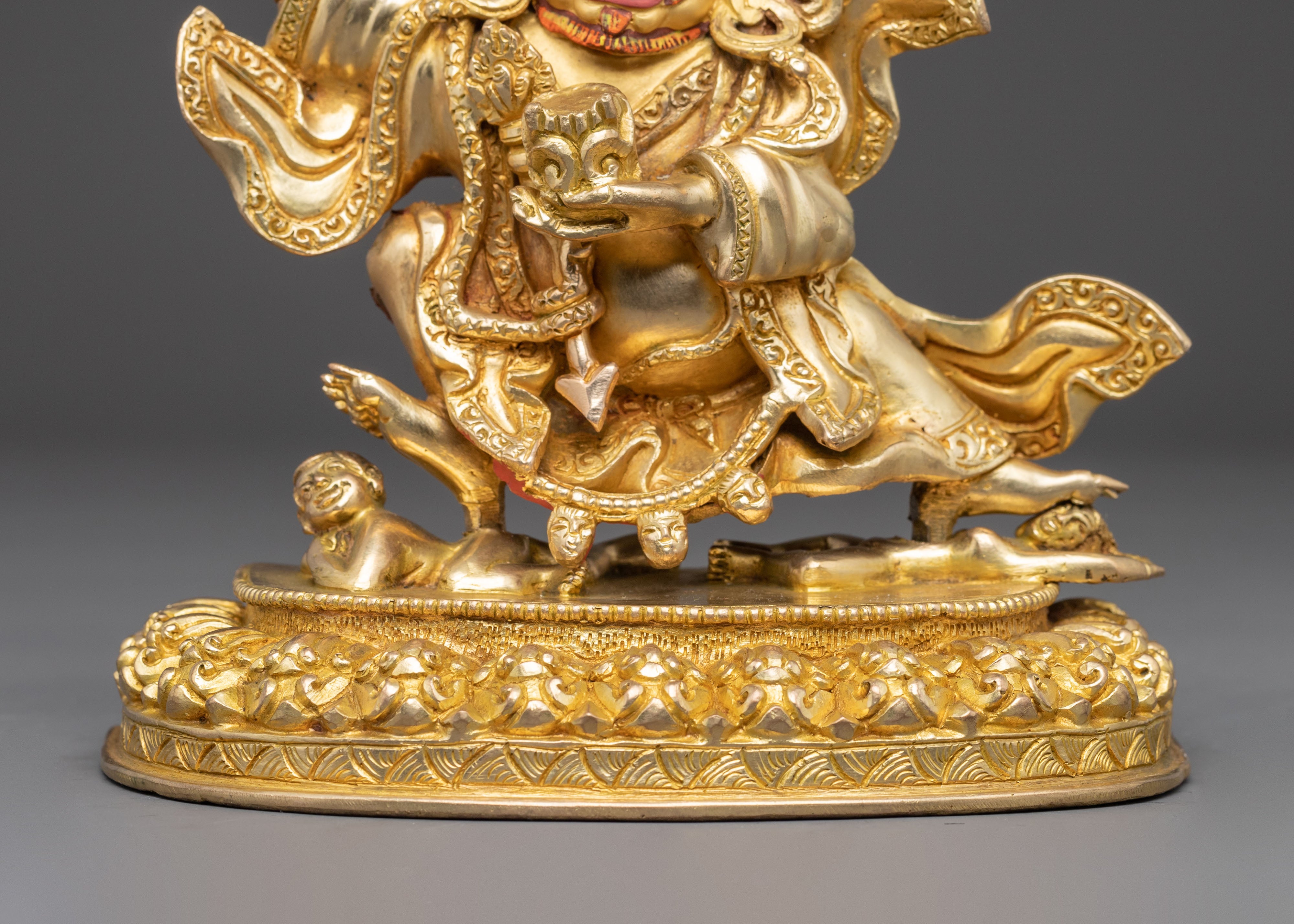 Mahakala Bernagchen Statue: Protector of the Dharma