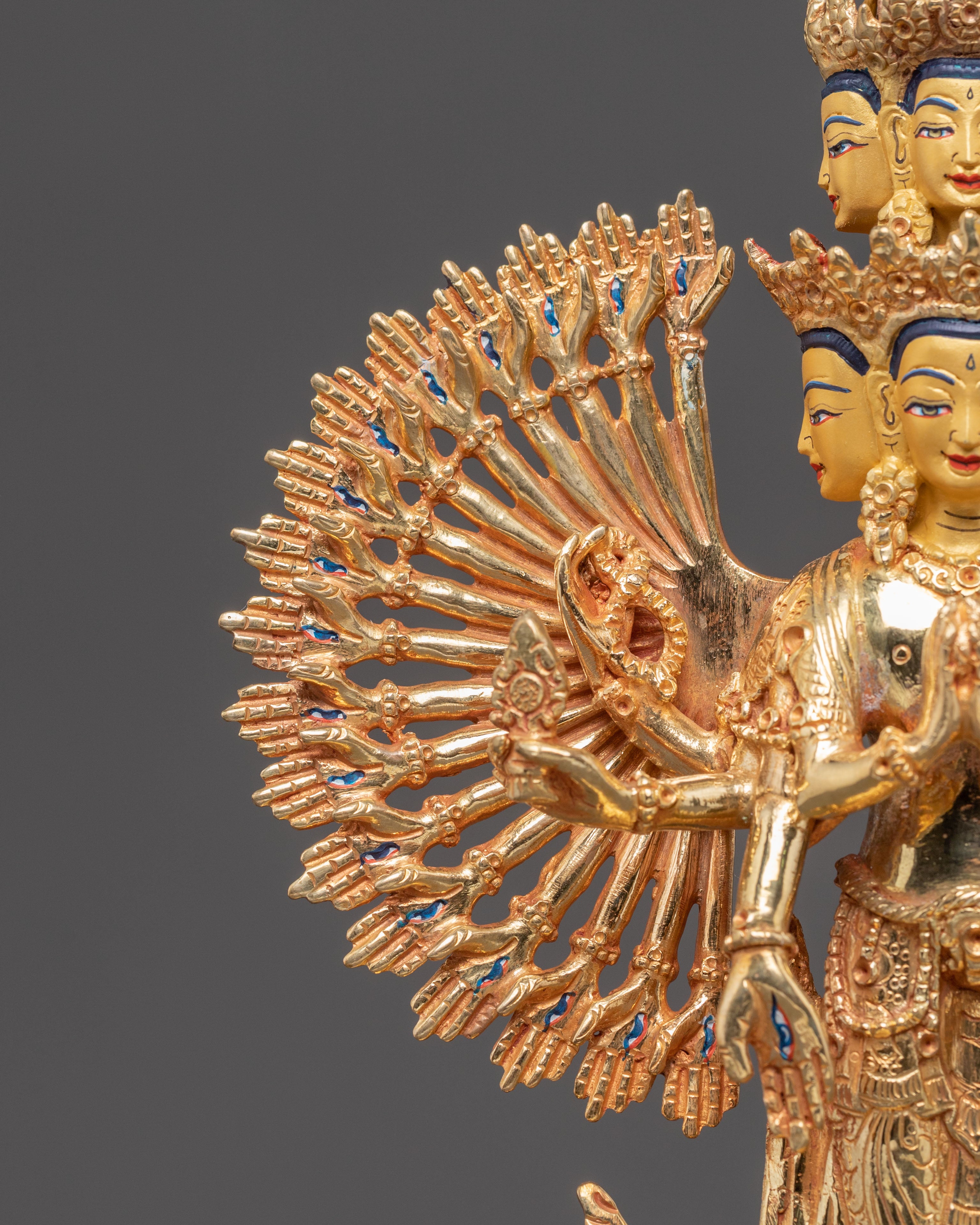 Handmade 1000 Armed Chenrezig Statue for Decor