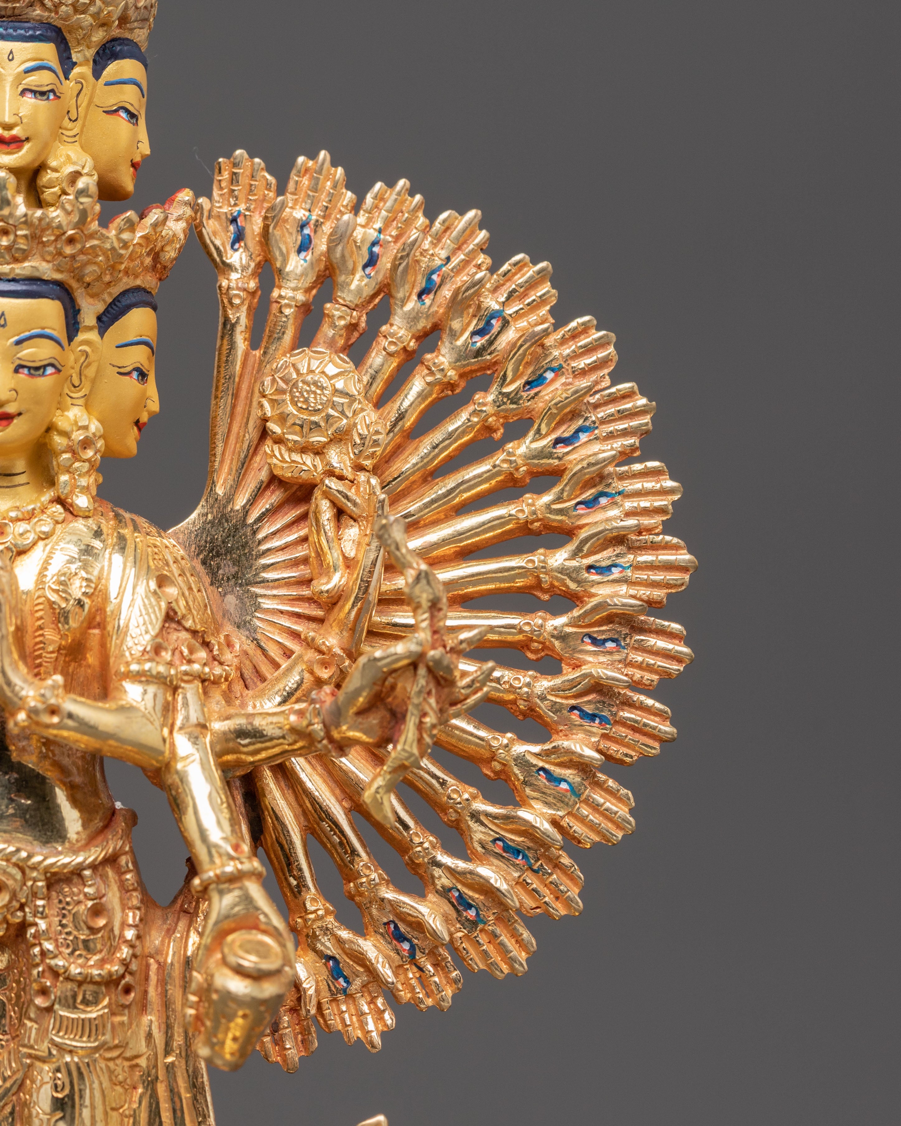 Handmade 1000 Armed Chenrezig Statue for Decor