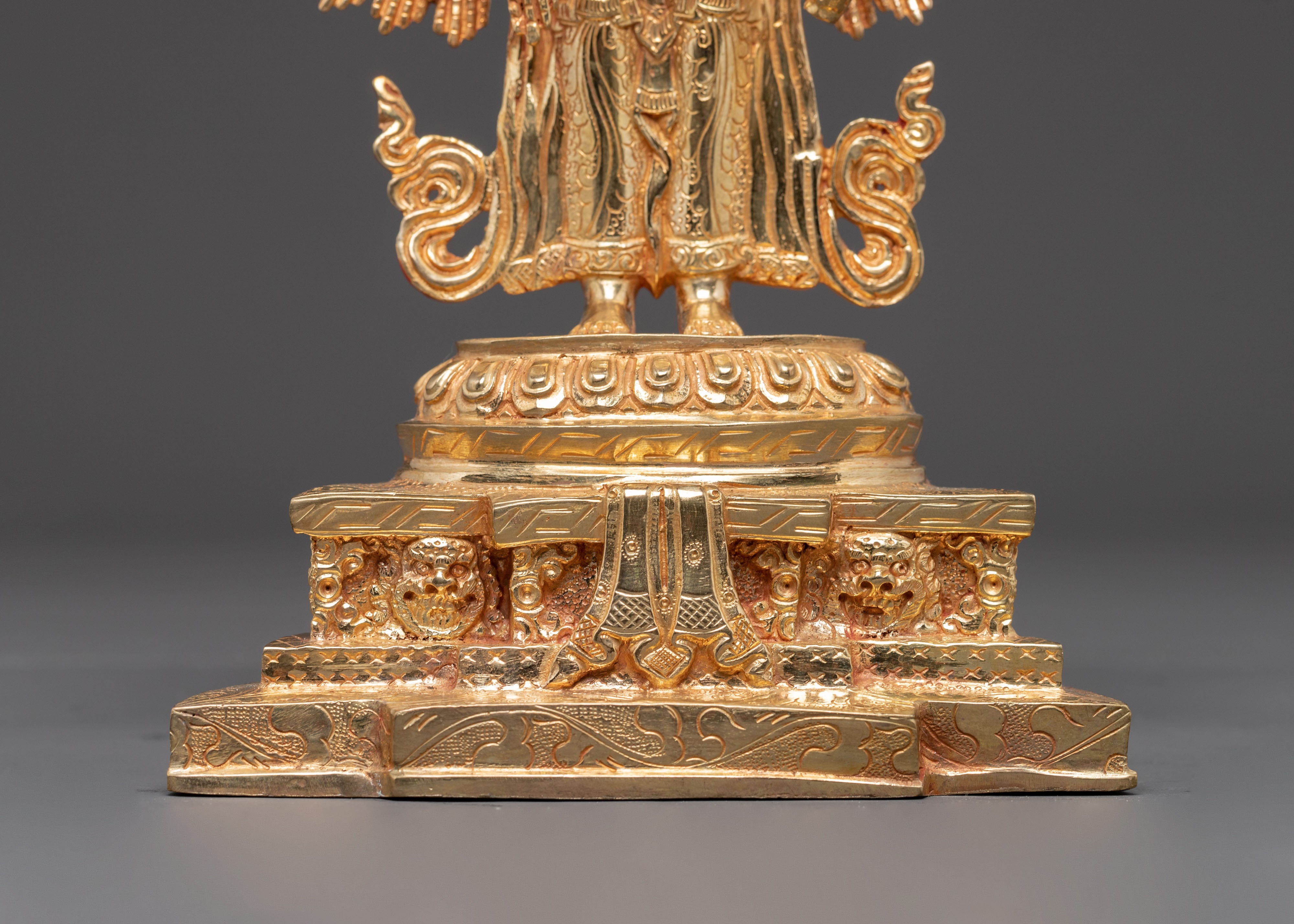 Handmade 1000 Armed Chenrezig Statue for Decor