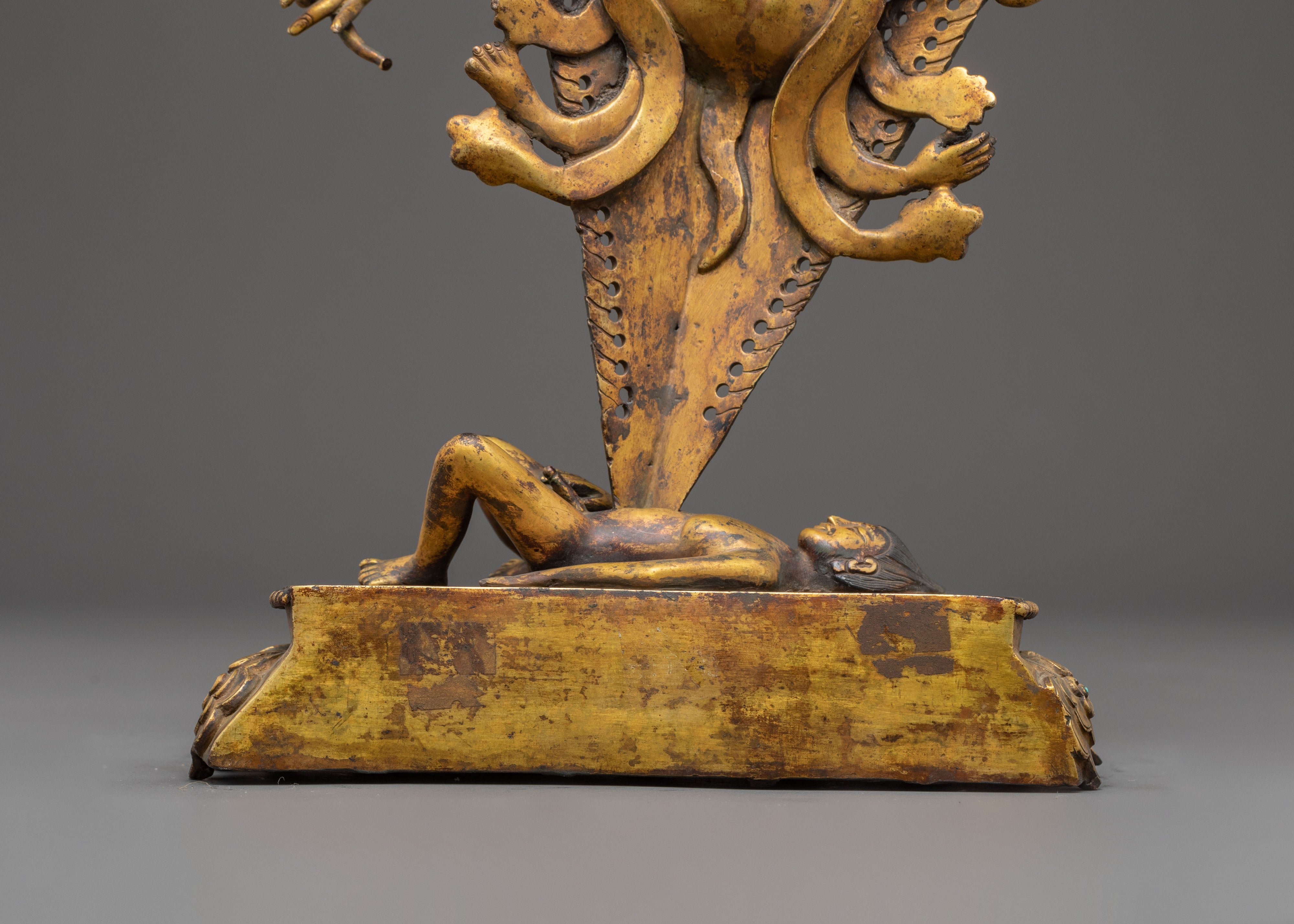 Handmade Makara Mukha Kila Statue | Symbol of Spiritual Protection