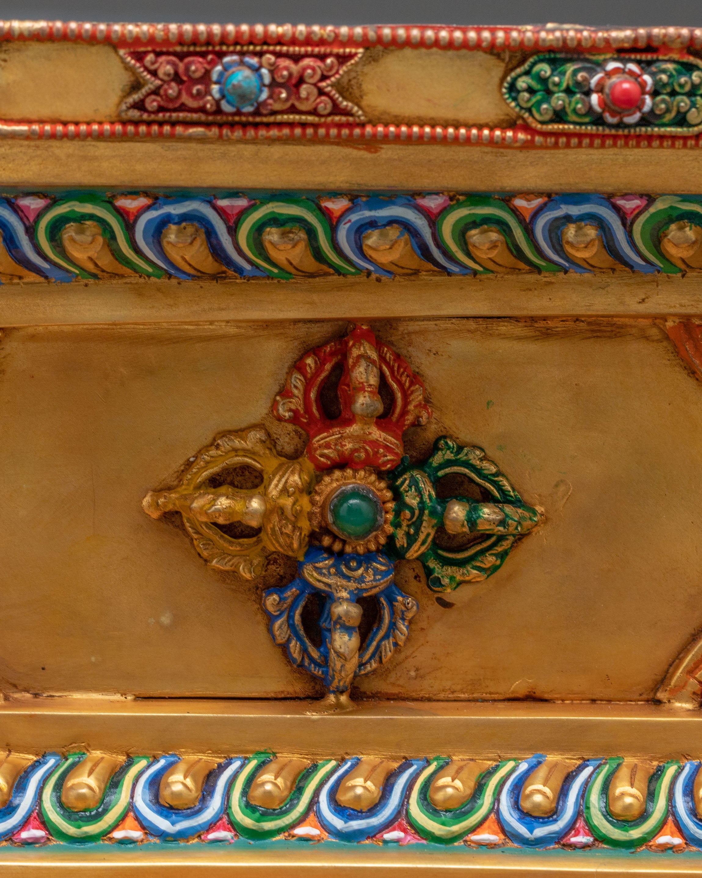 Majestic Guru Rinpoche with Yeshe Tsogyal and Mandarava Statue