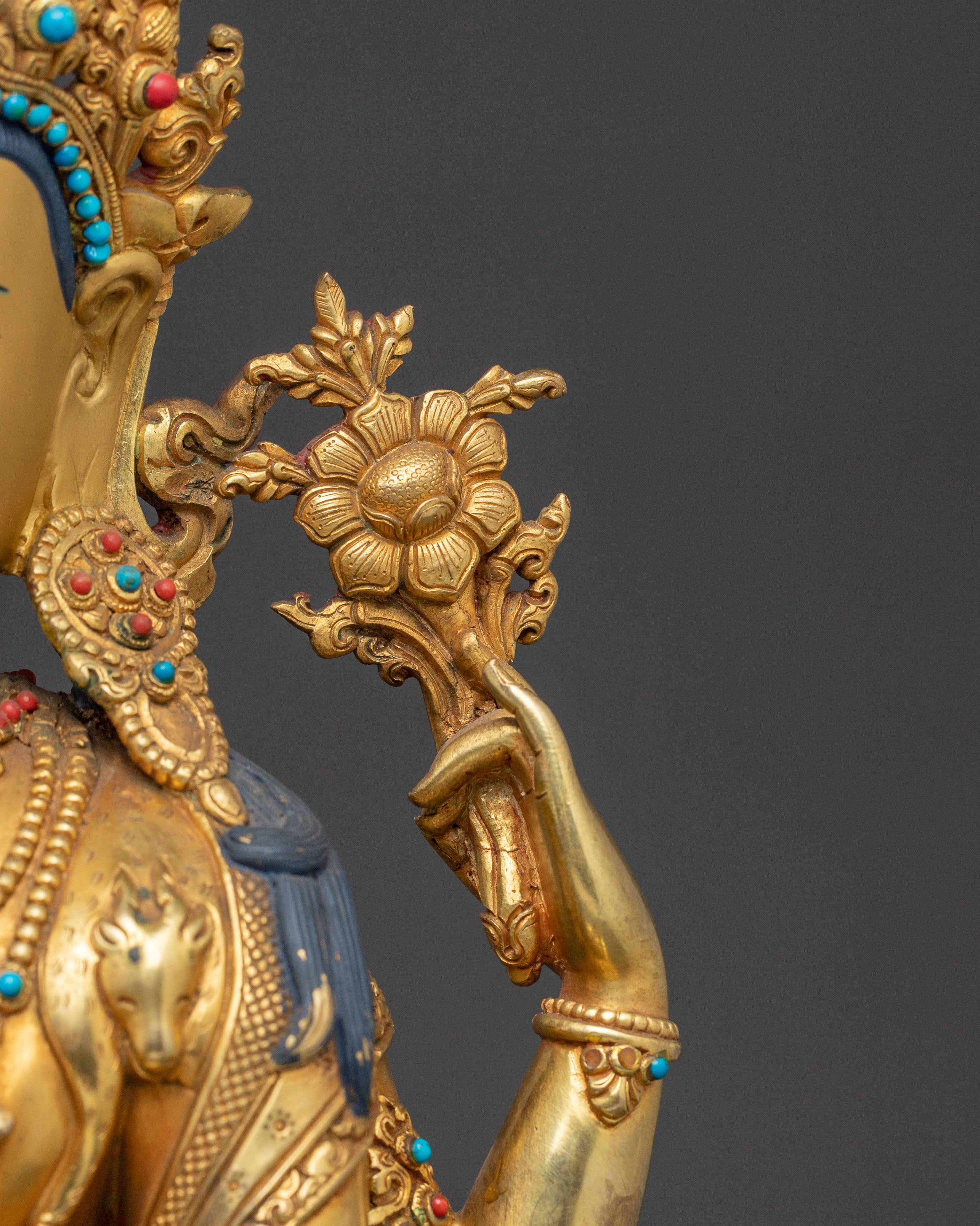 Compassionate Chenrezig Buddha Statue | Gold-Gilded Serenity