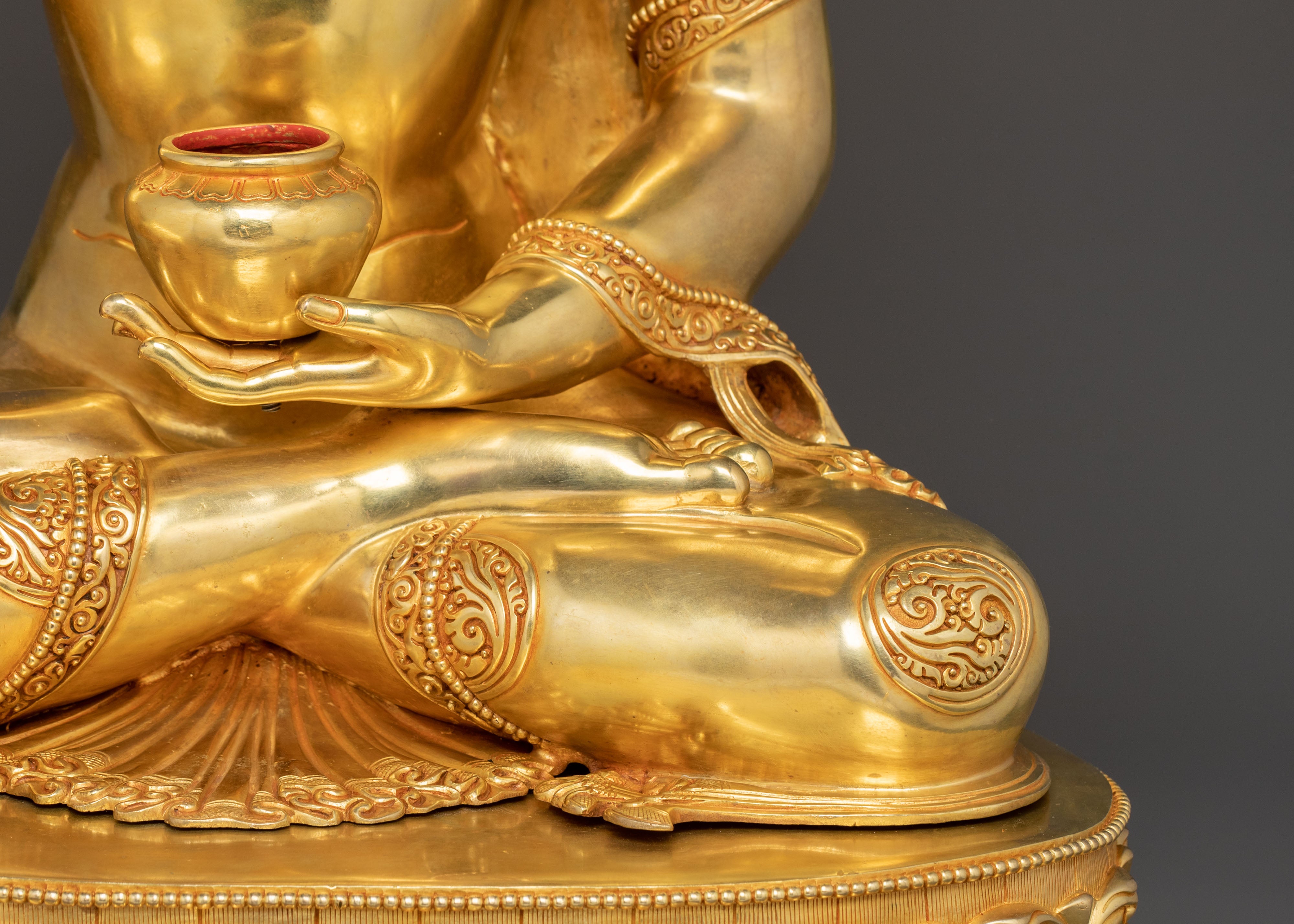 Shakyamuni Buddha Blessed Statue: Exquisite 24K Gold Gilded Statue