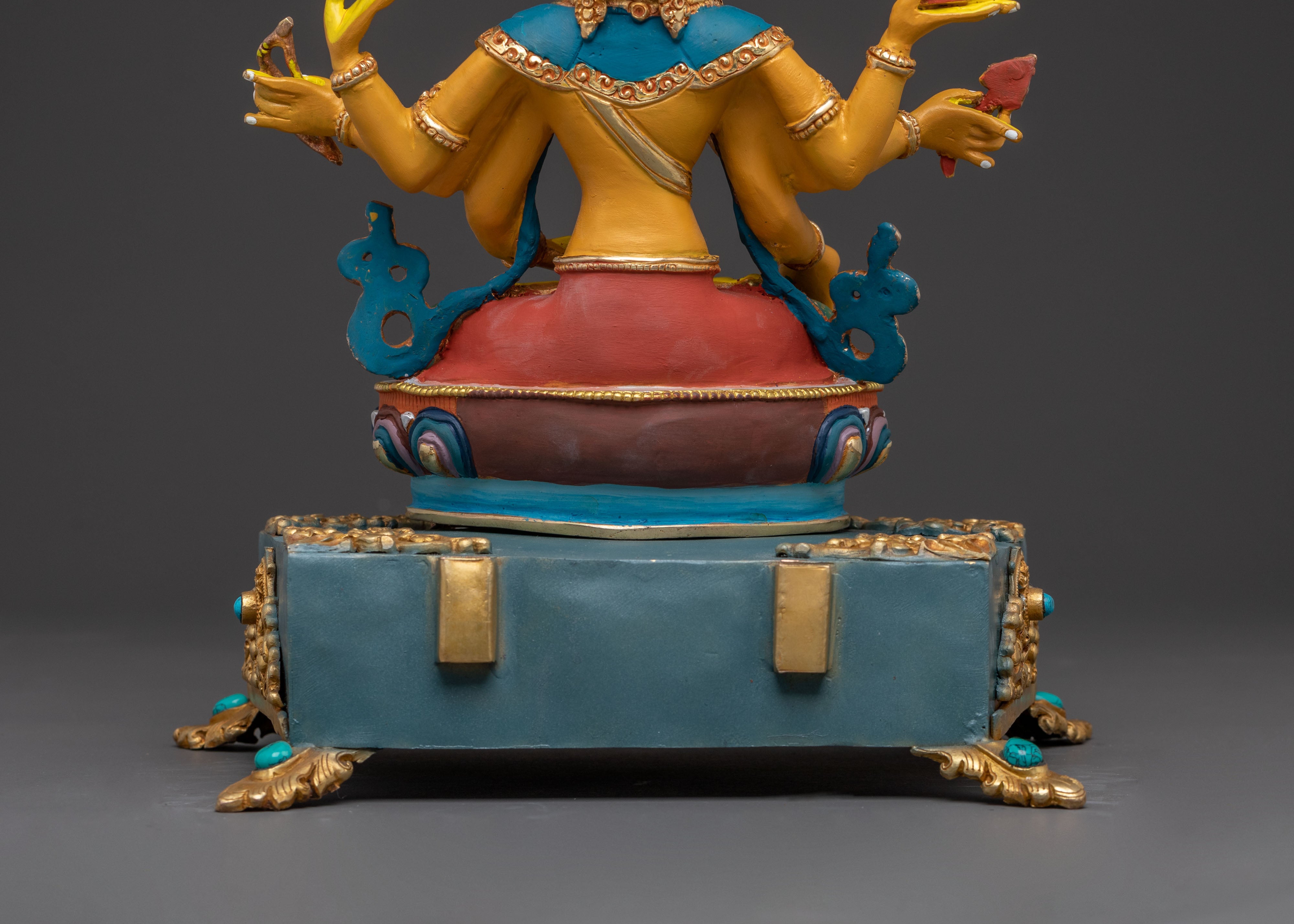 Namgyalma Statue on Throne: Divine Elegance