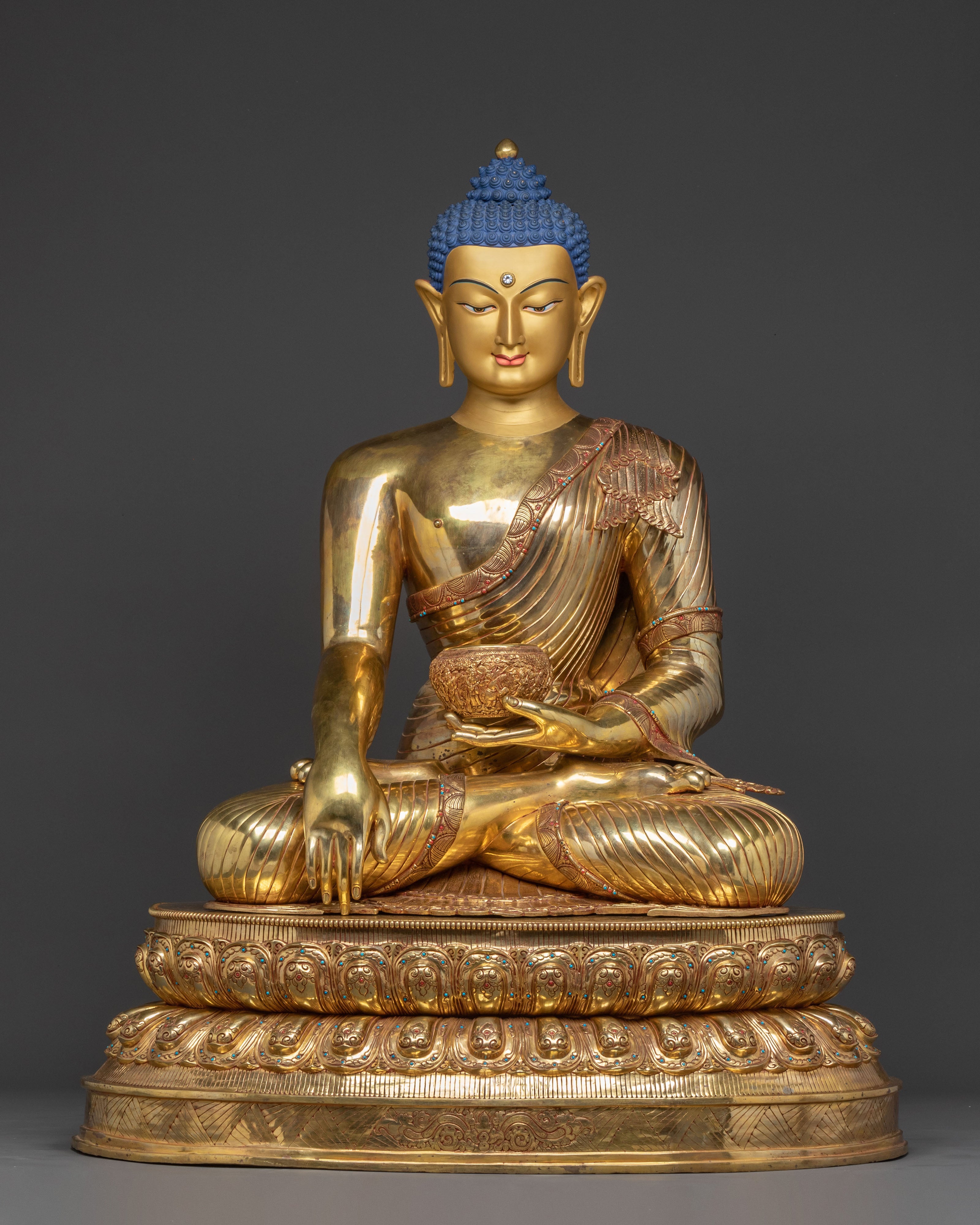 Large Shakyamuni Buddha Statue