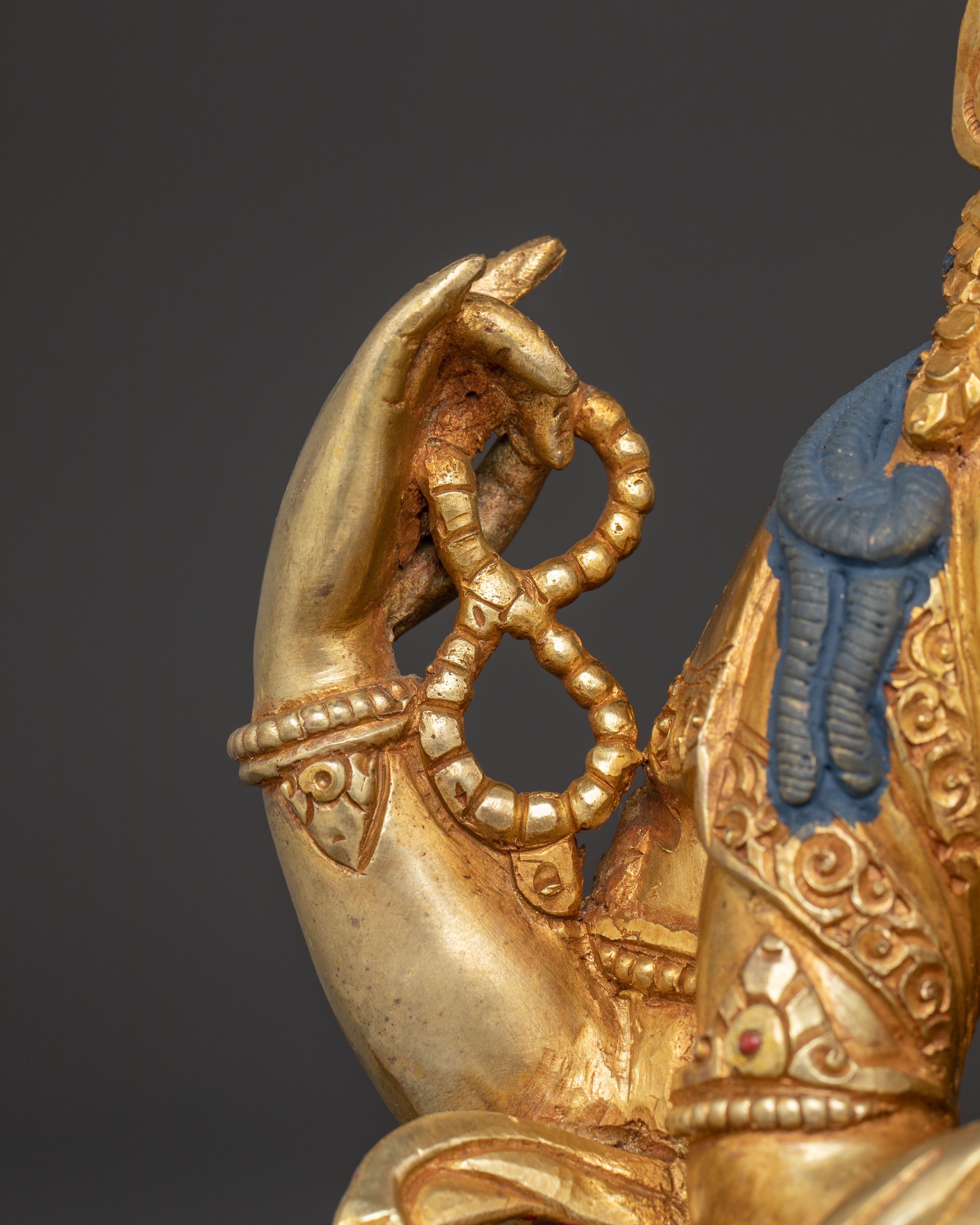 Golden Chenrezig Artwork: Lord of Compassion